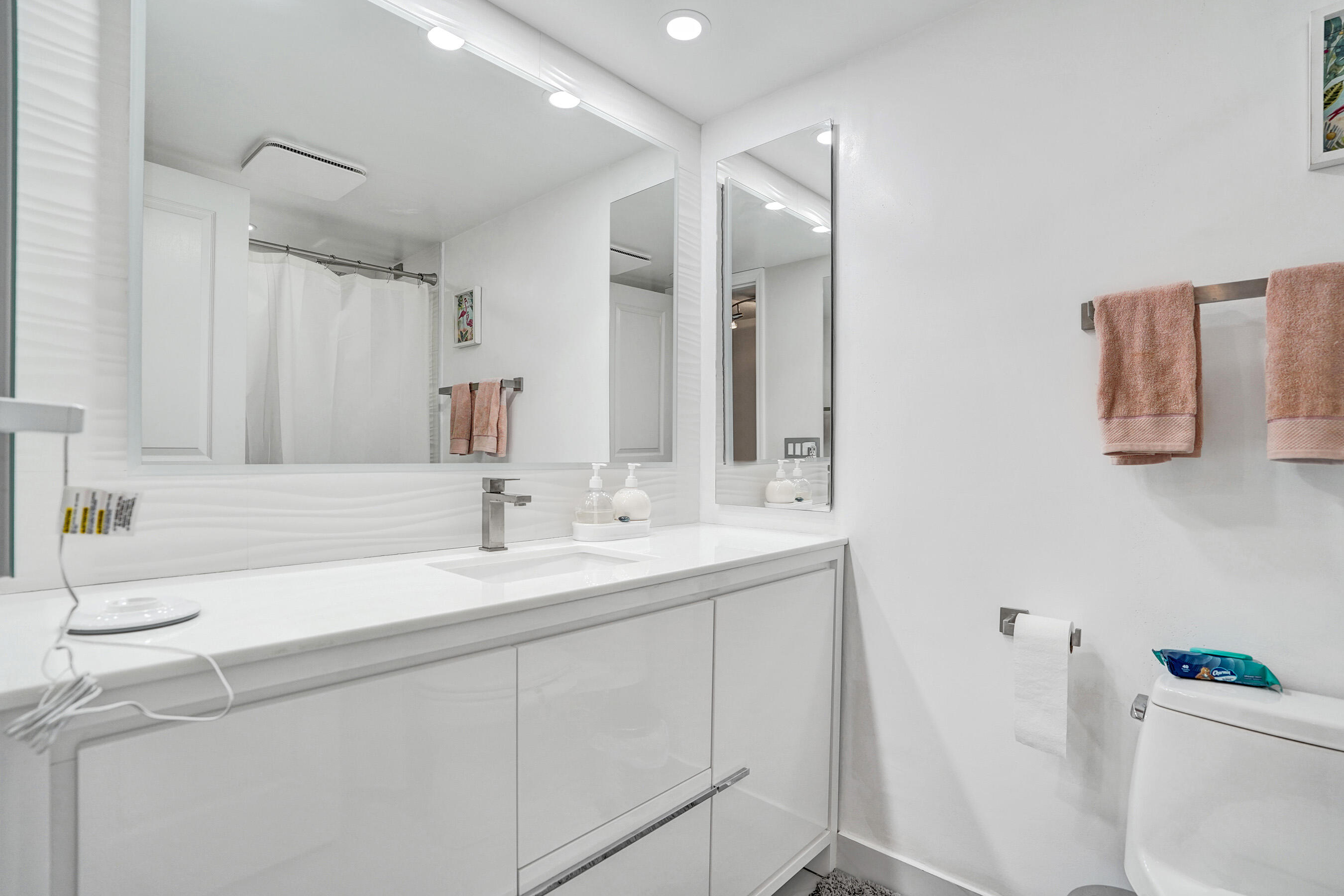 3000 E Sunrise #14f Fort Lauderdale, FL 33304