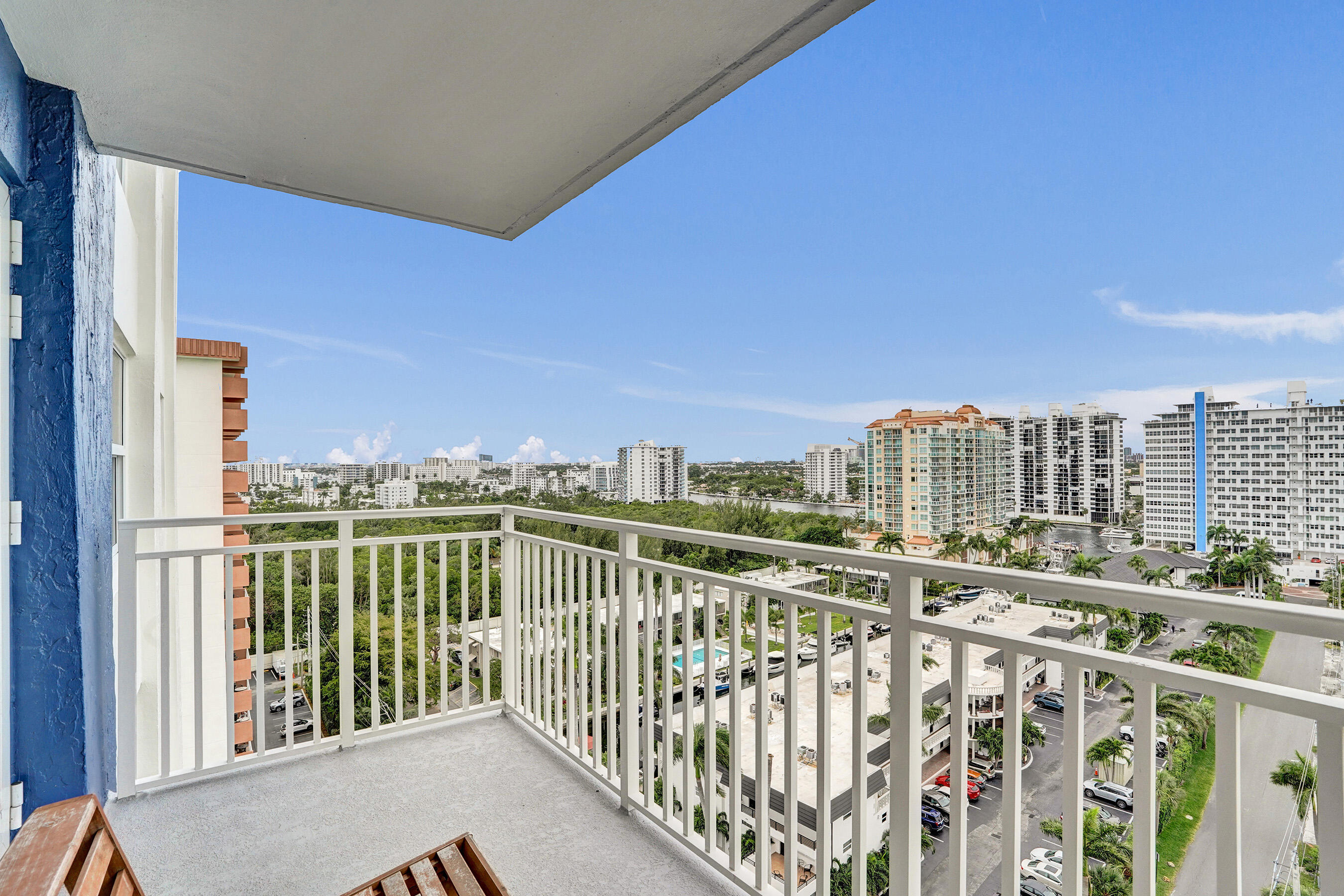 3000 E Sunrise #14f Fort Lauderdale, FL 33304