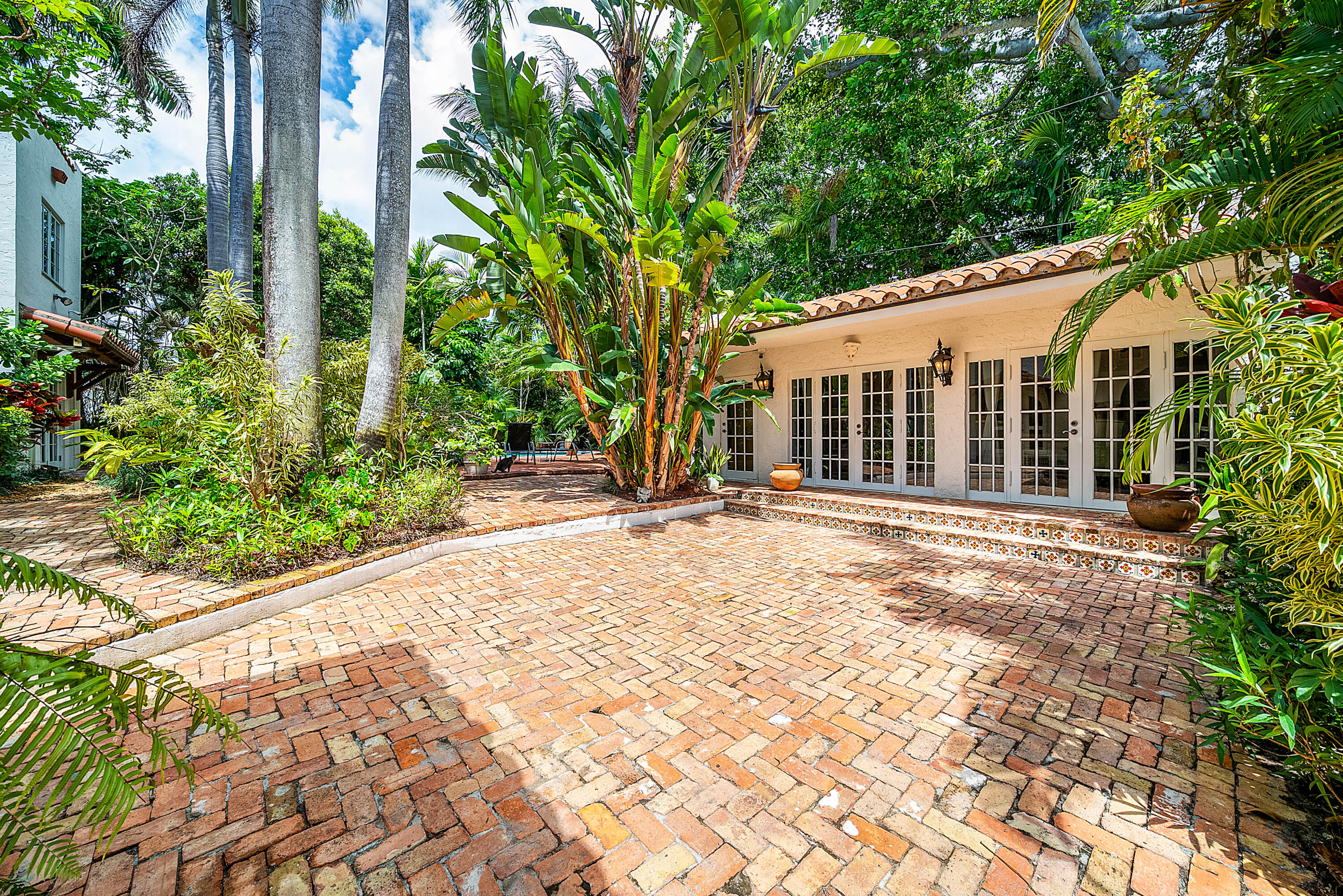 255 Cordova West Palm Beach, FL 33401