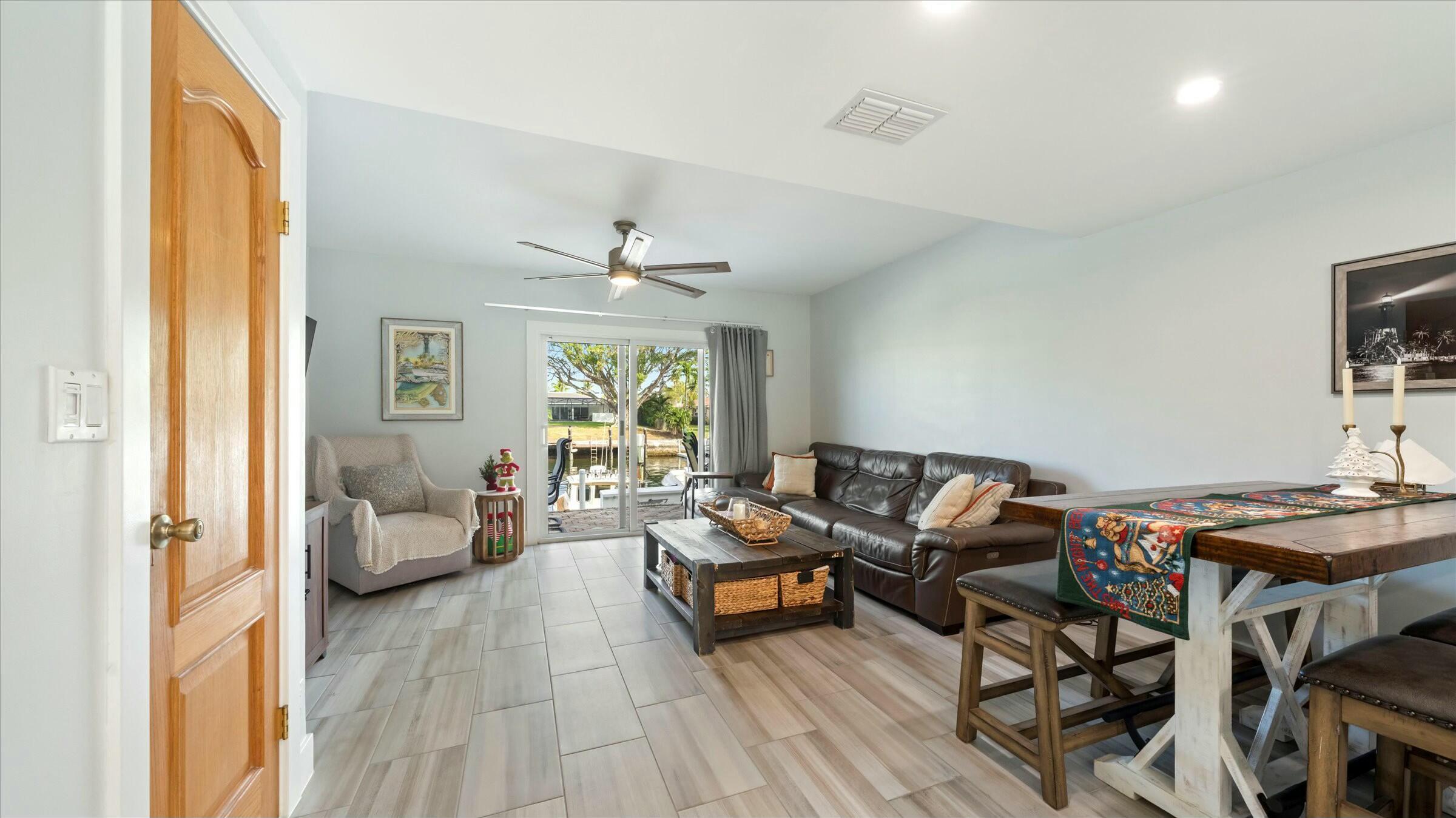 2555 NE 15th Pompano Beach, FL 33062