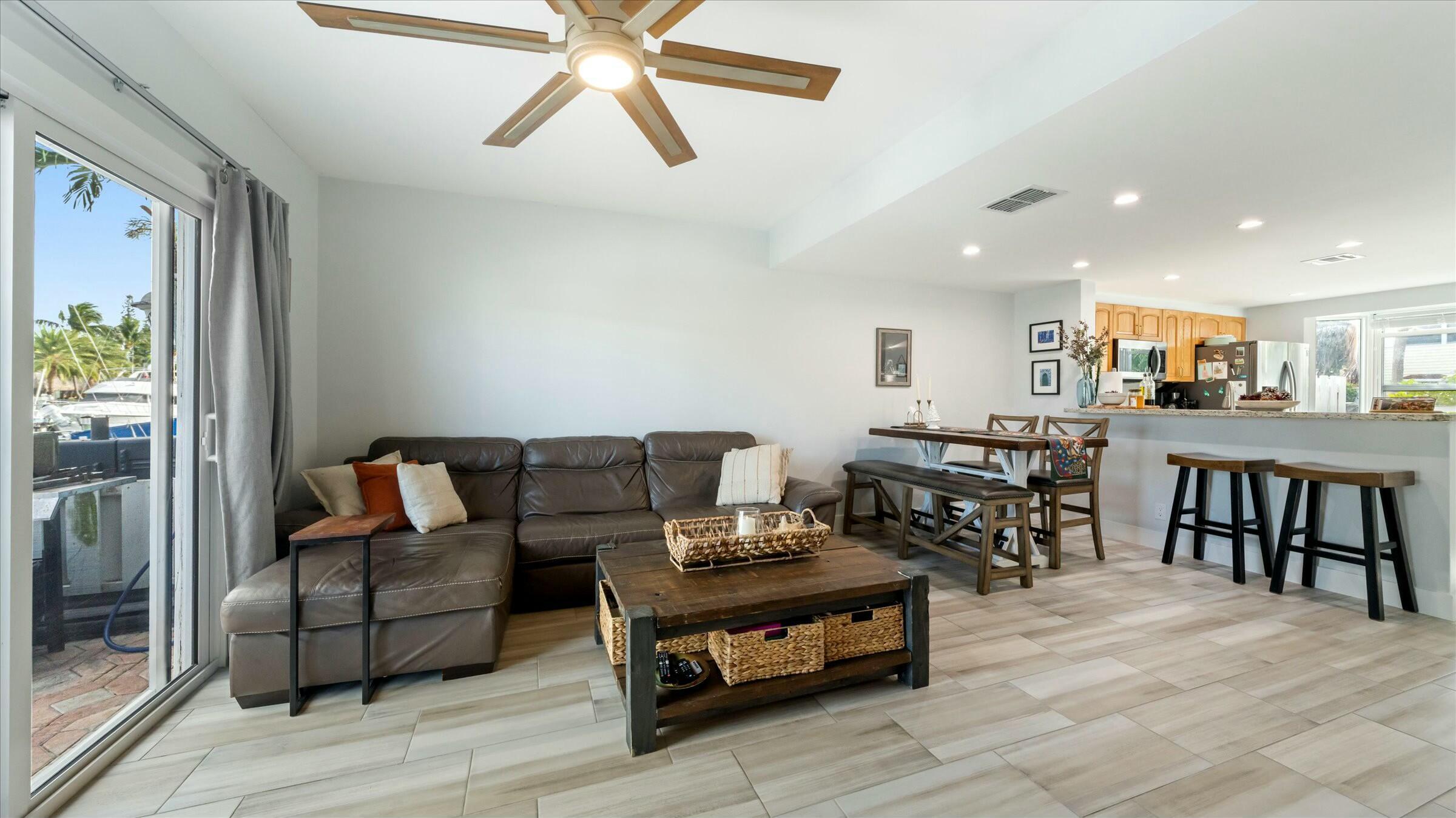 2555 NE 15th Pompano Beach, FL 33062