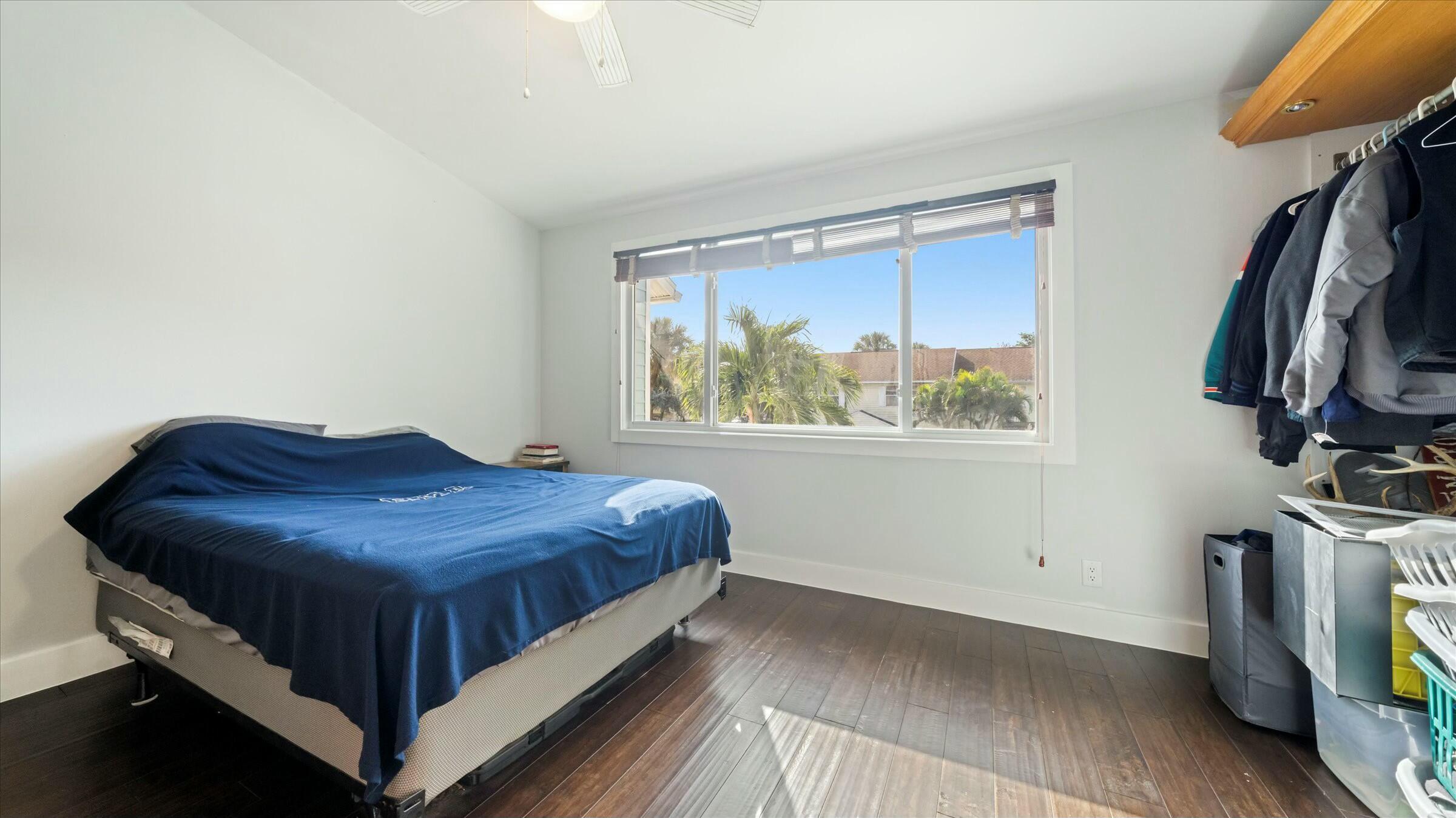 2555 NE 15th Pompano Beach, FL 33062