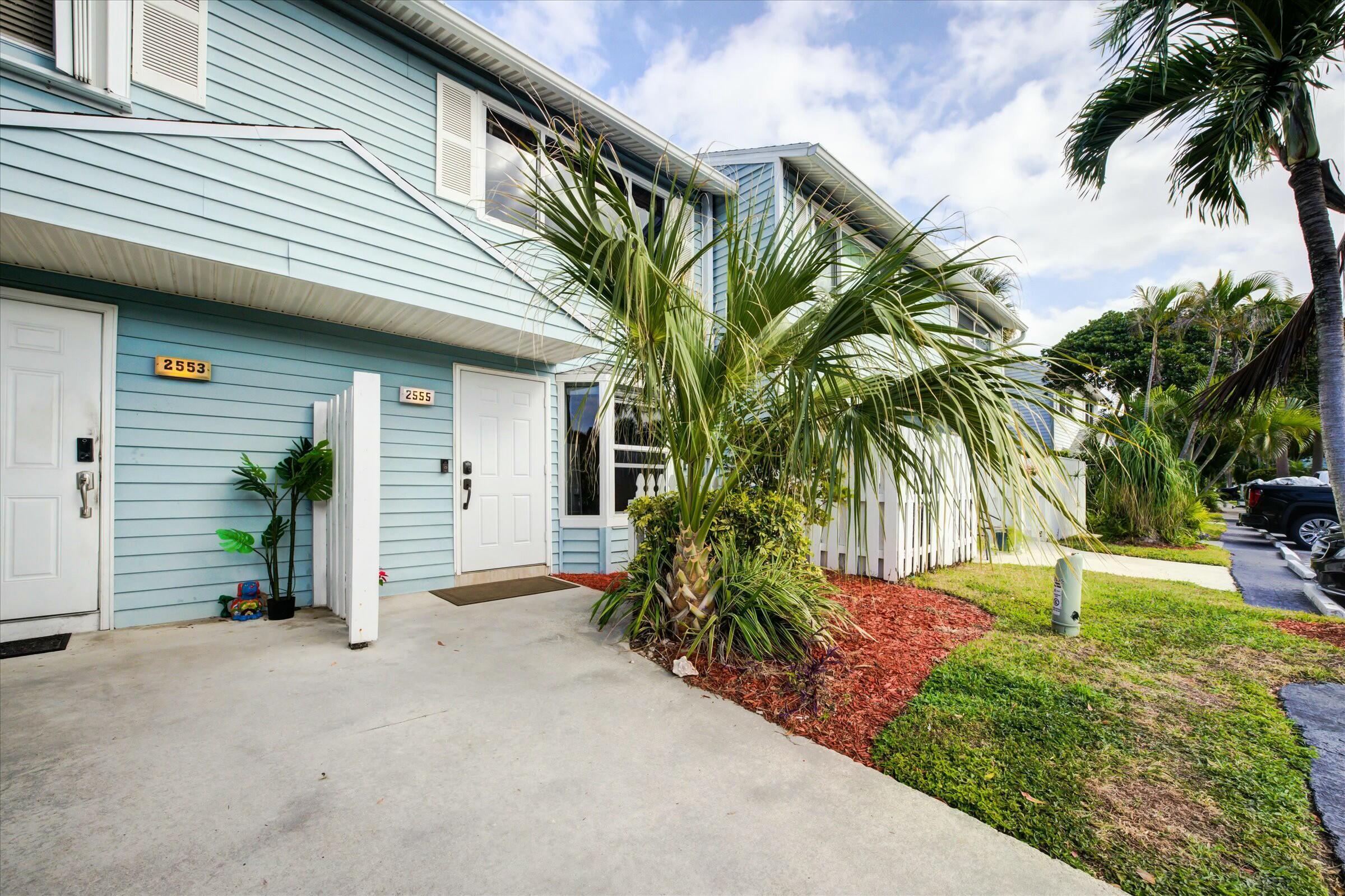 2555 NE 15th Pompano Beach, FL 33062