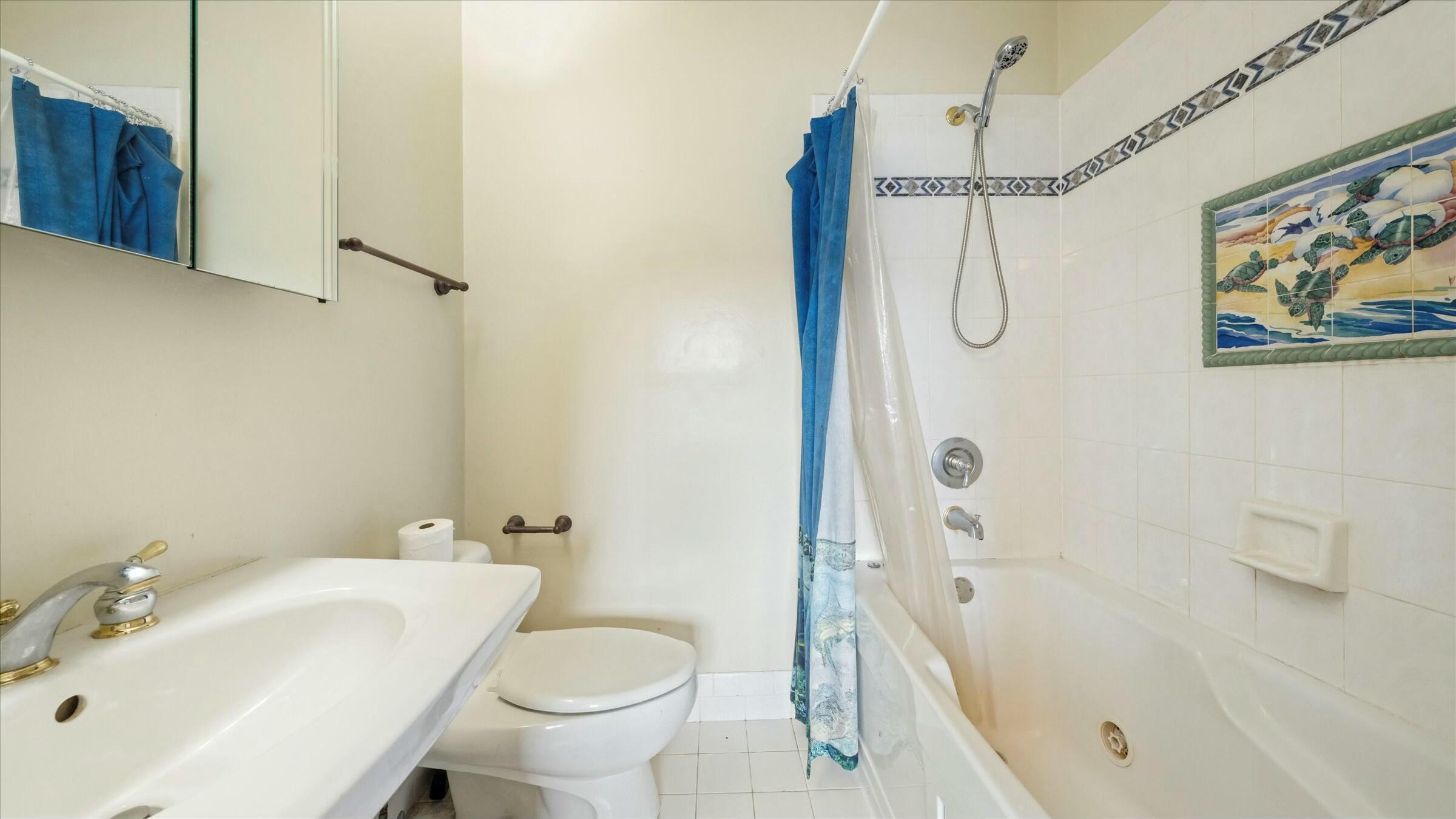 2555 NE 15th Pompano Beach, FL 33062