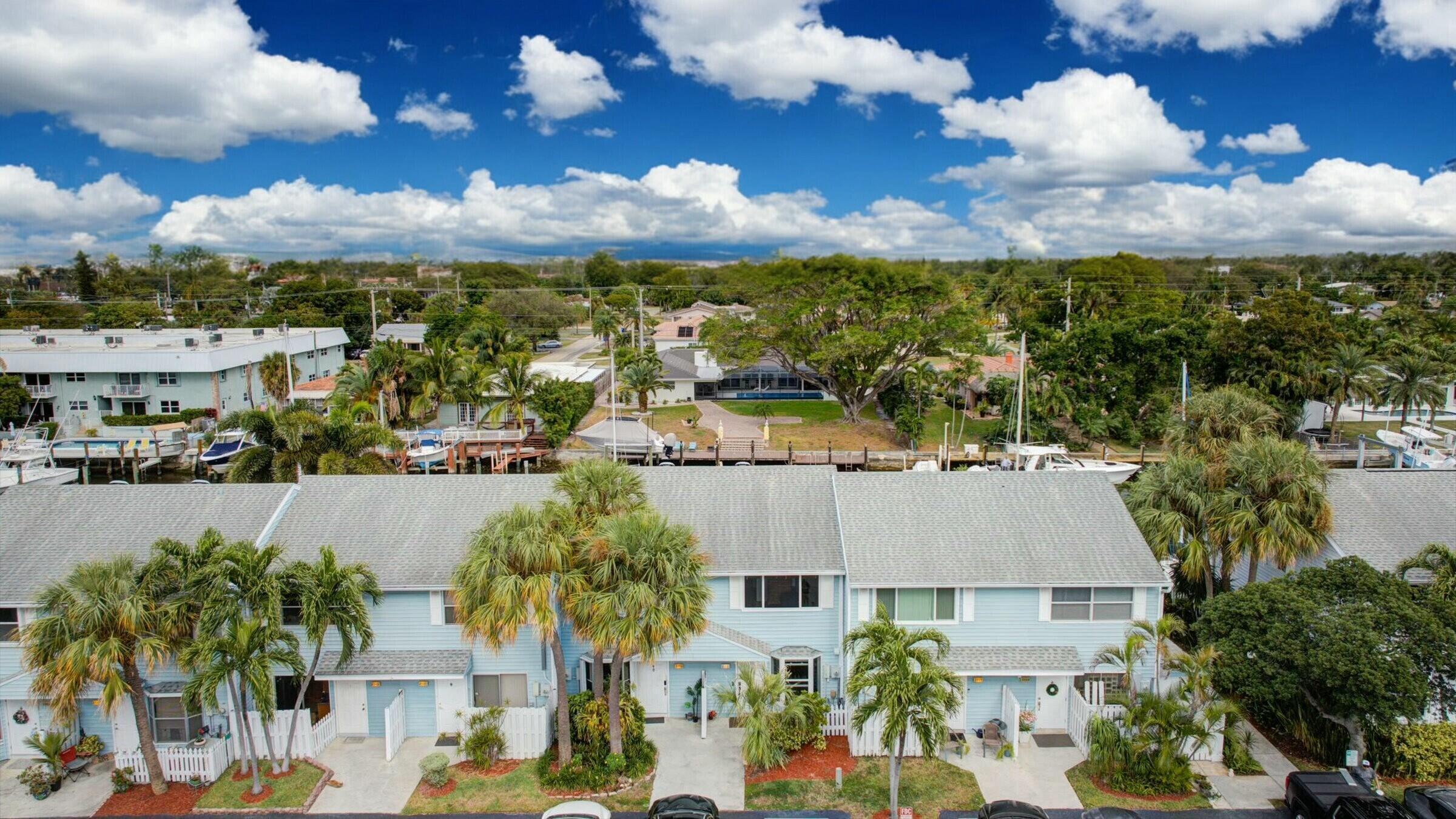 2555 NE 15th Pompano Beach, FL 33062