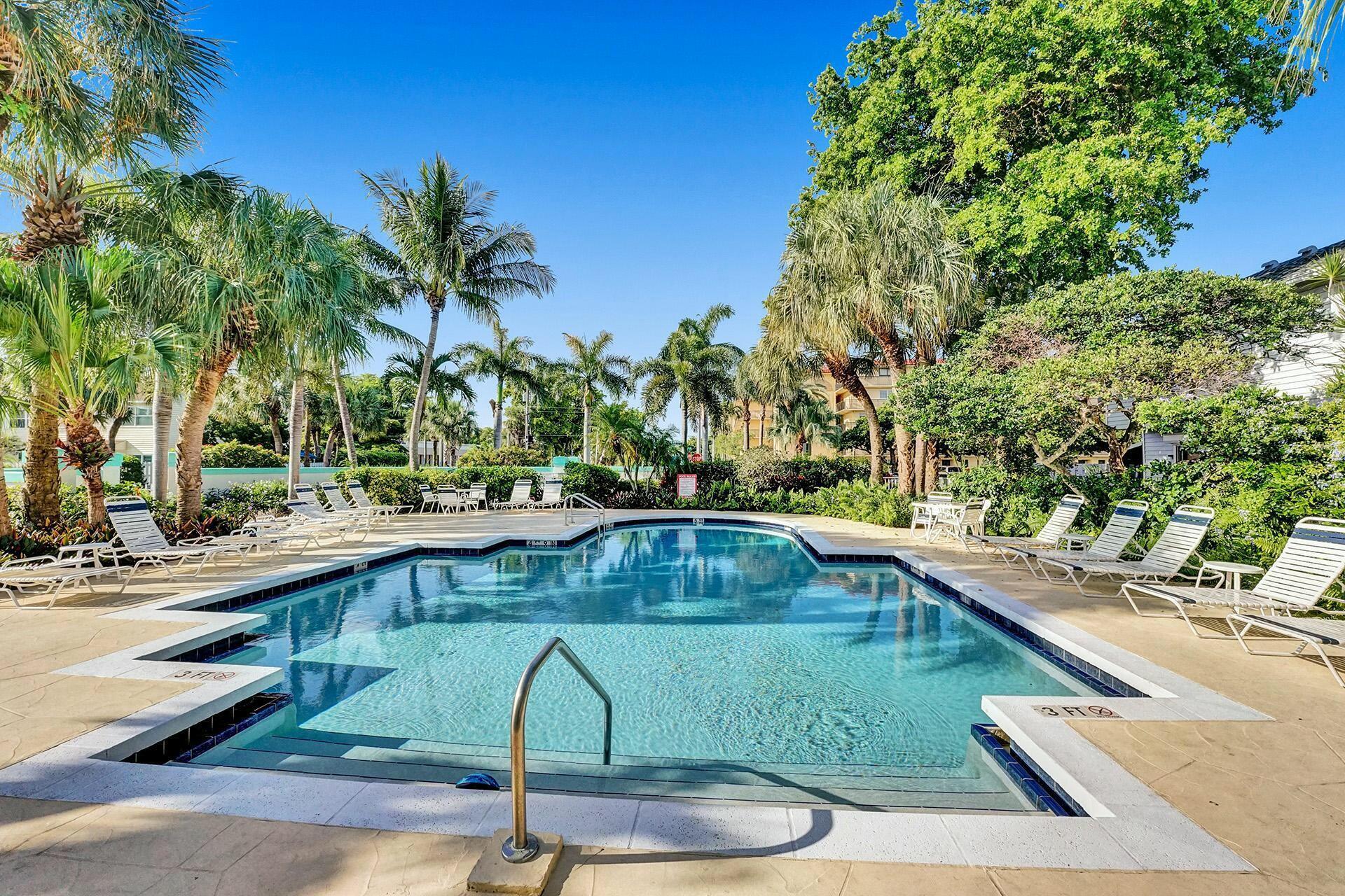 2555 NE 15th Pompano Beach, FL 33062
