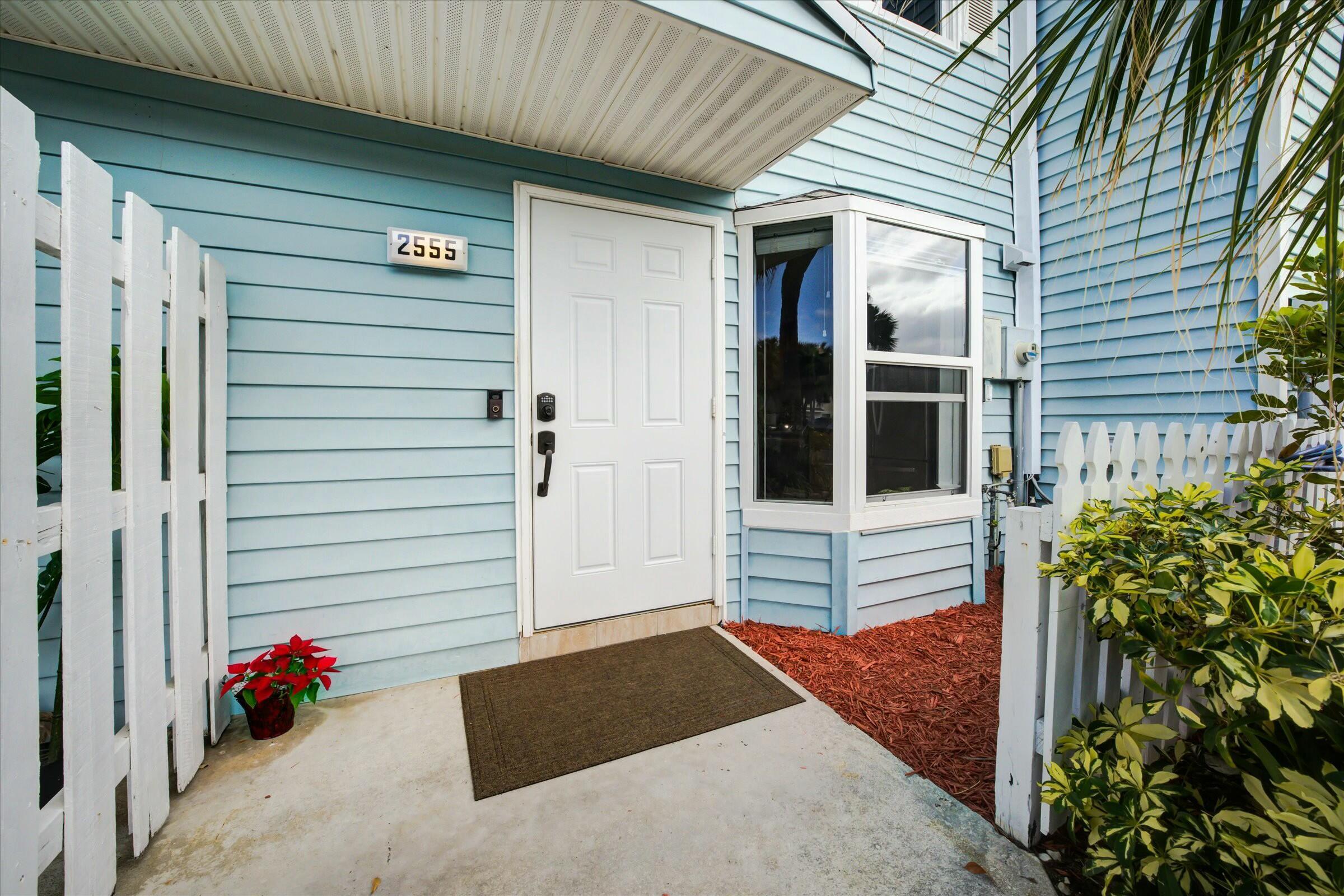 2555 NE 15th Pompano Beach, FL 33062