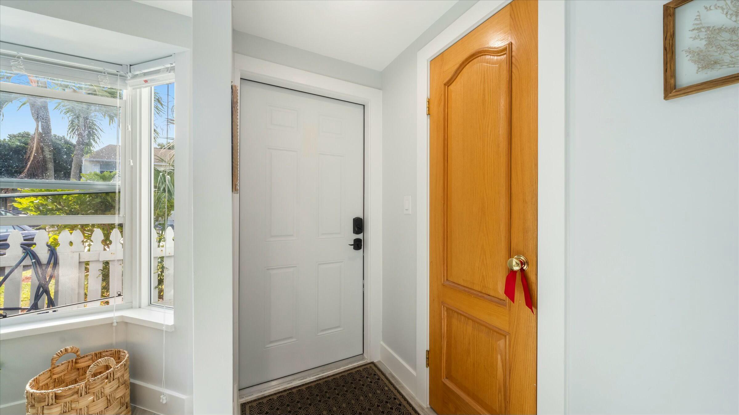2555 NE 15th Pompano Beach, FL 33062