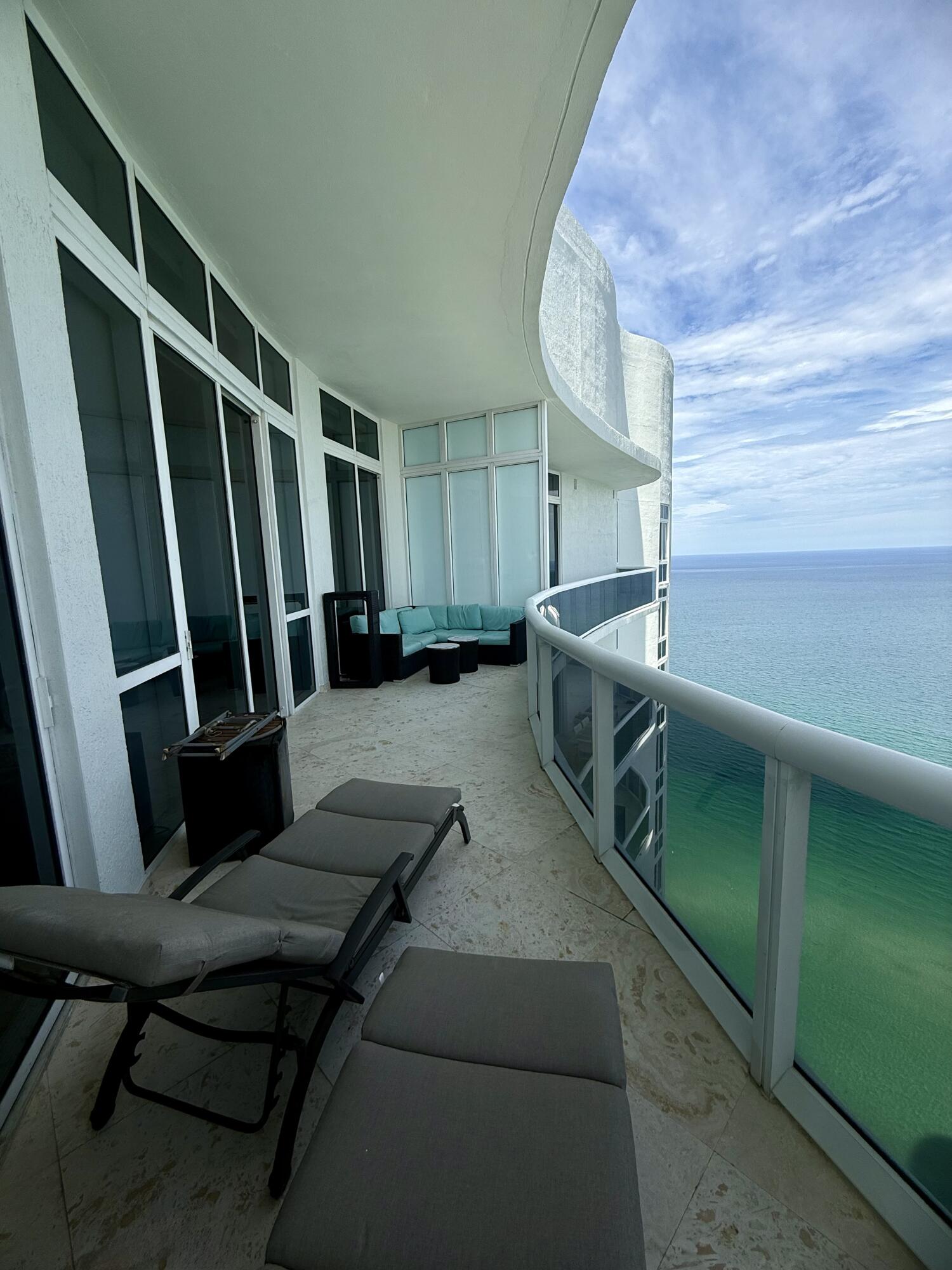 15811 Collins #4307 Sunny Isles Beach, FL 33160