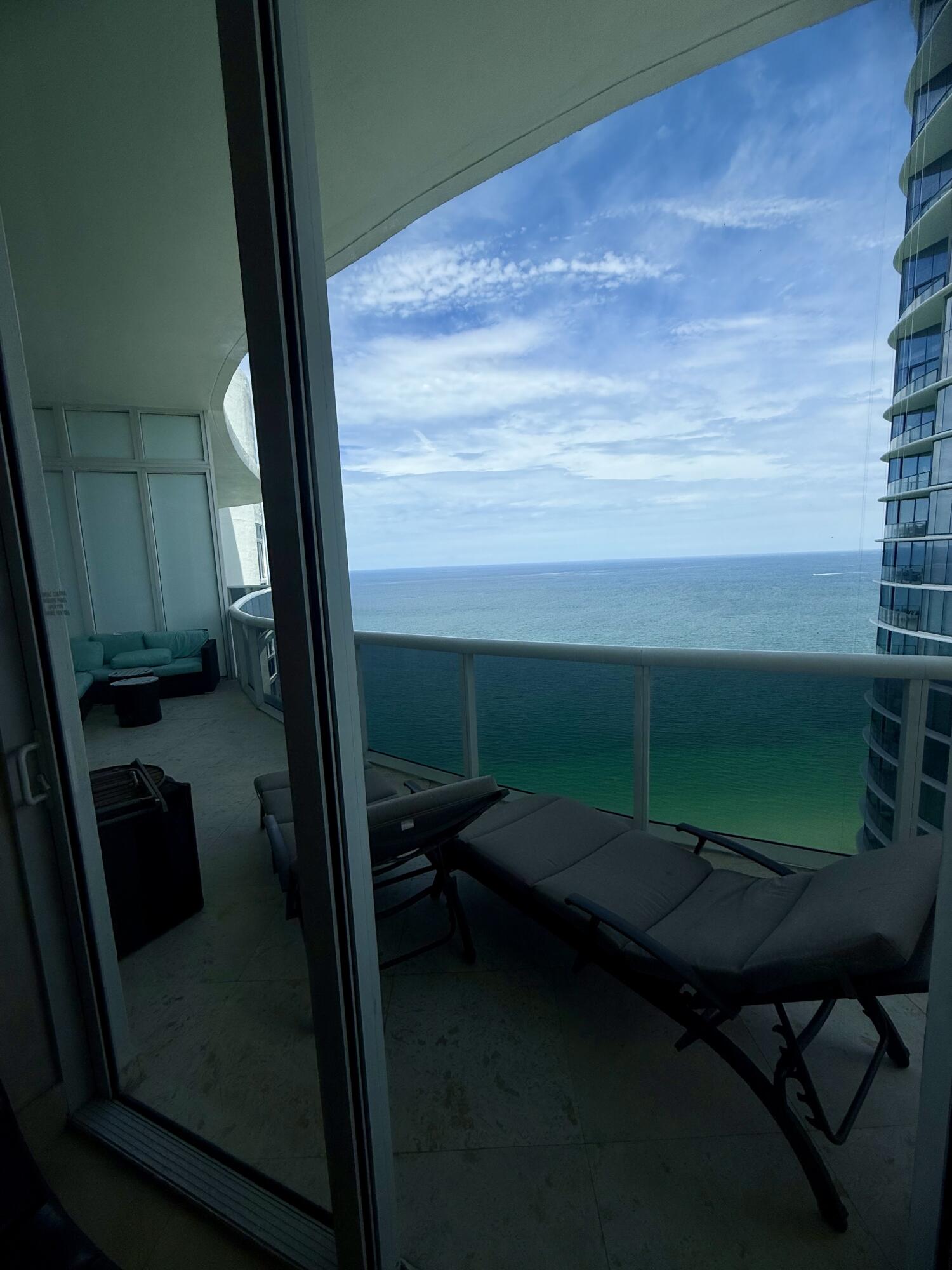 15811 Collins #4307 Sunny Isles Beach, FL 33160