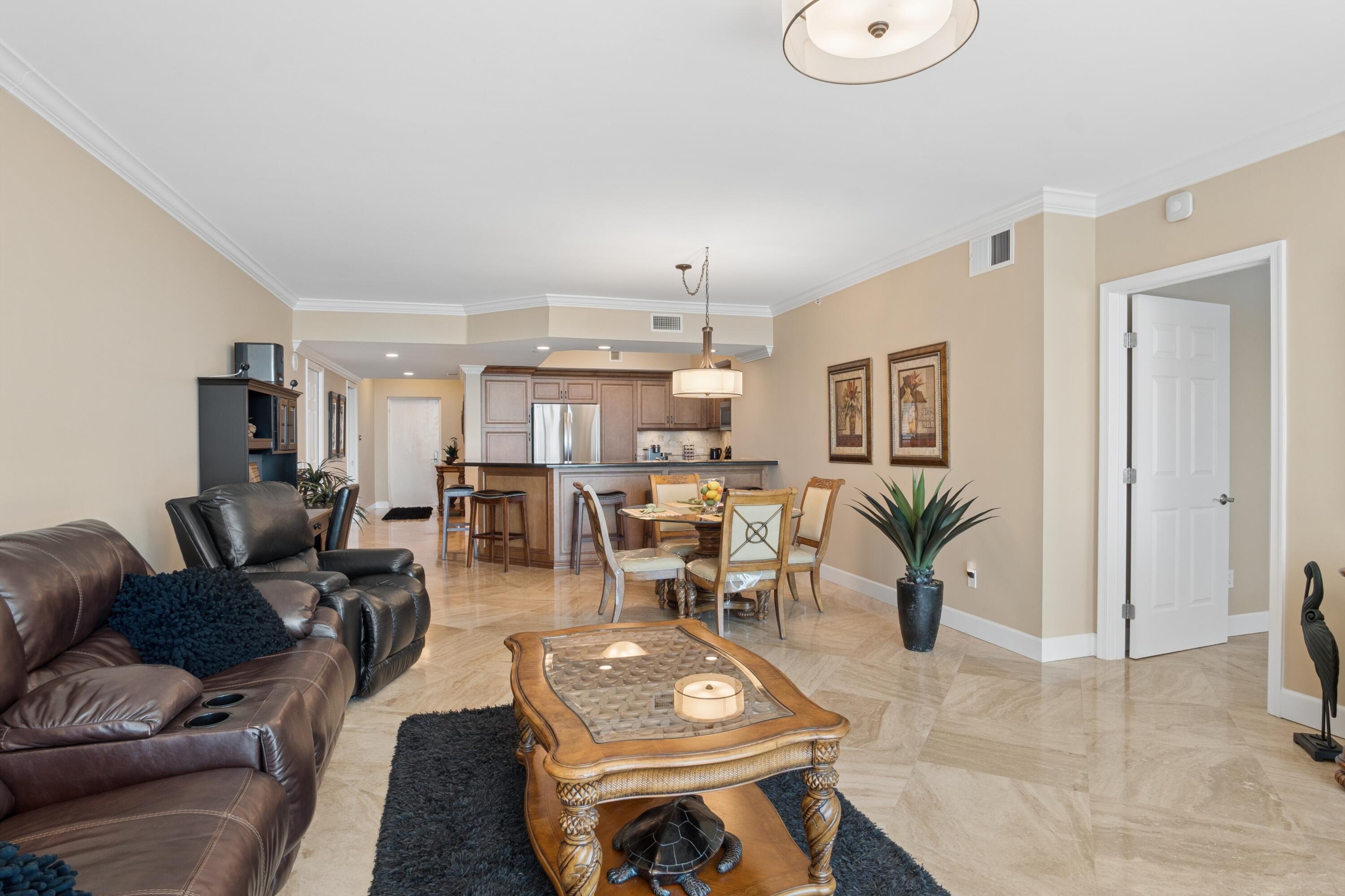 2640 Lake Shr #1811 Riviera Beach, FL 33404