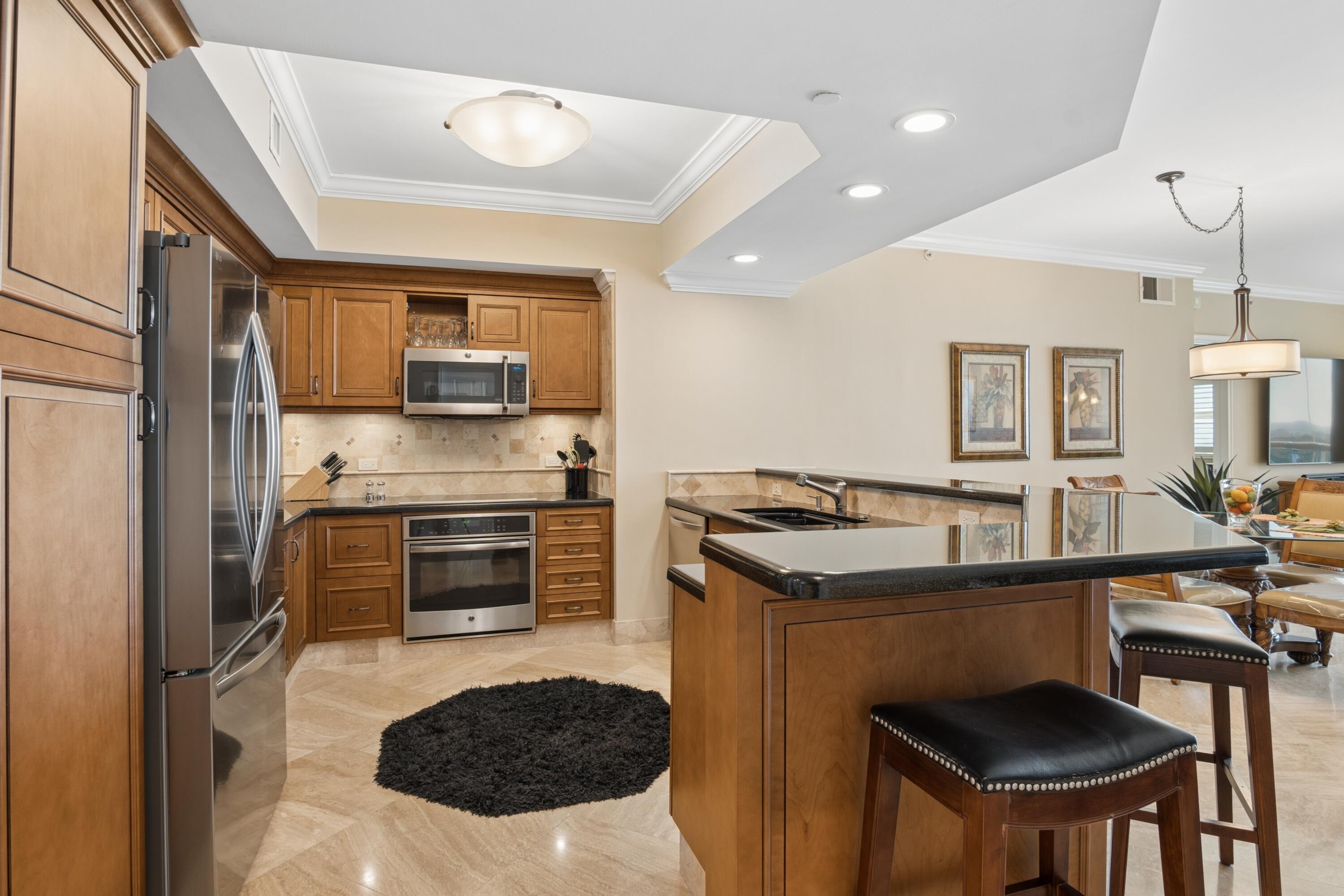2640 Lake Shr #1811 Riviera Beach, FL 33404