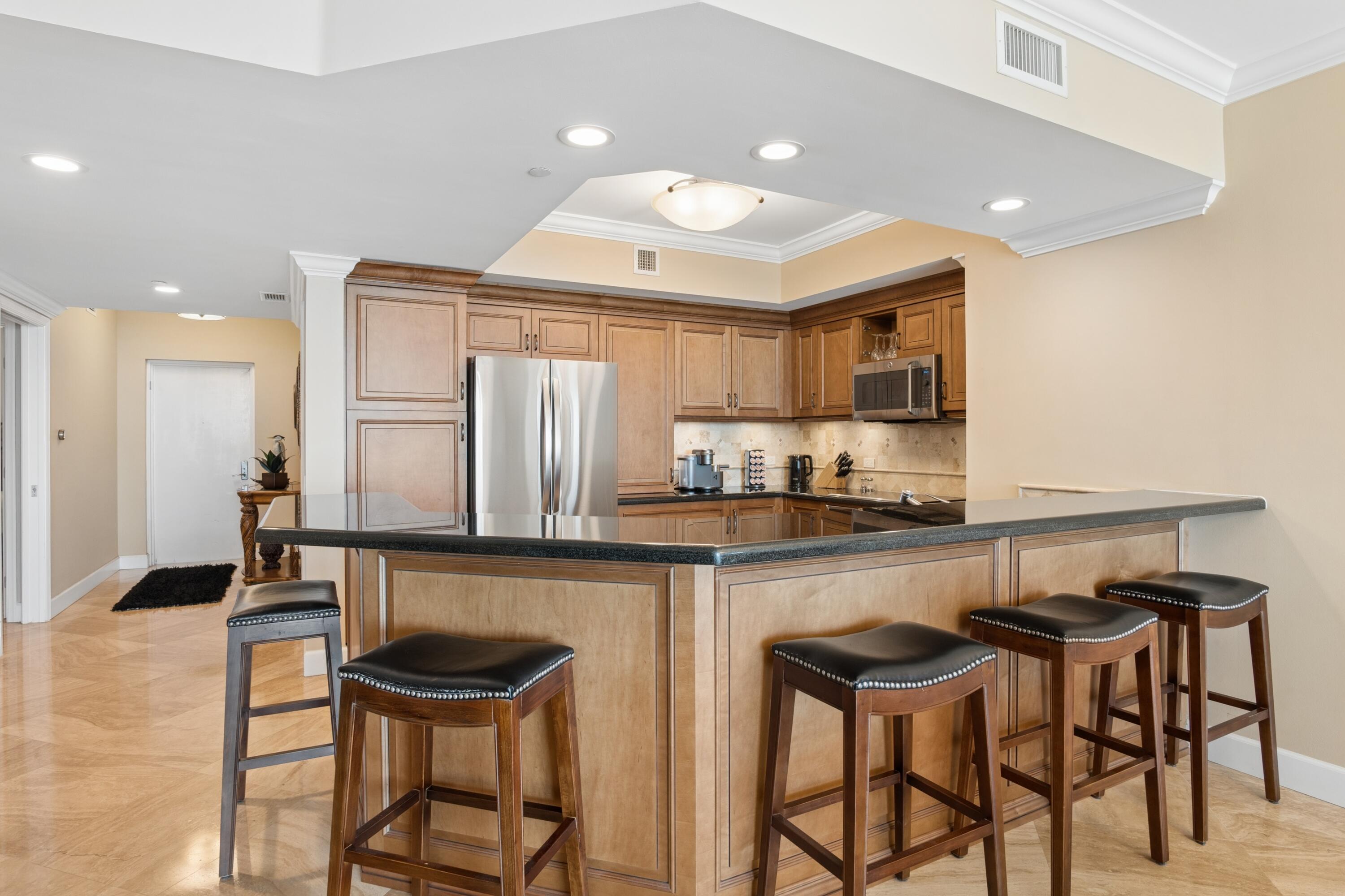 2640 Lake Shr #1811 Riviera Beach, FL 33404
