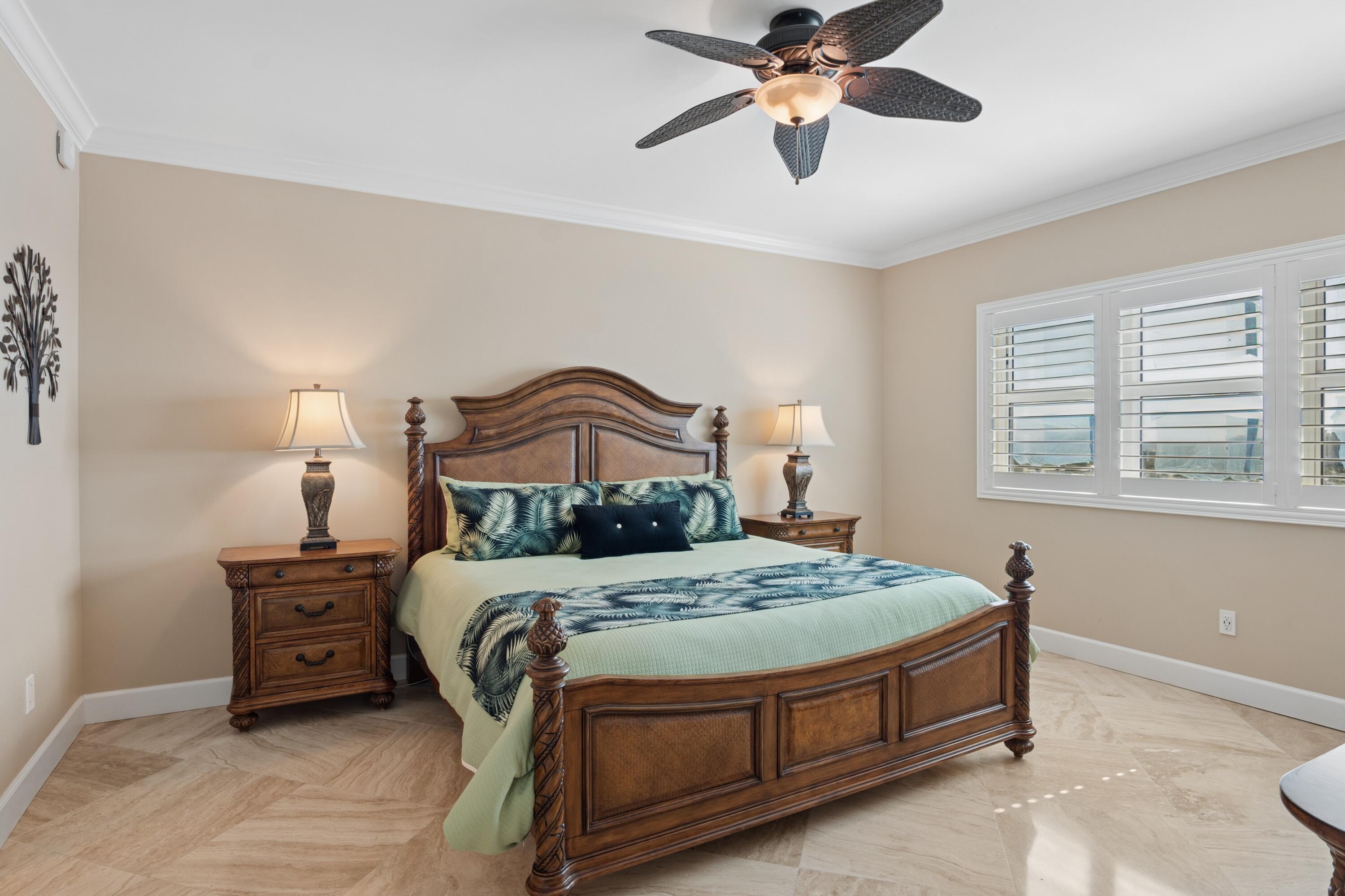 2640 Lake Shr #1811 Riviera Beach, FL 33404