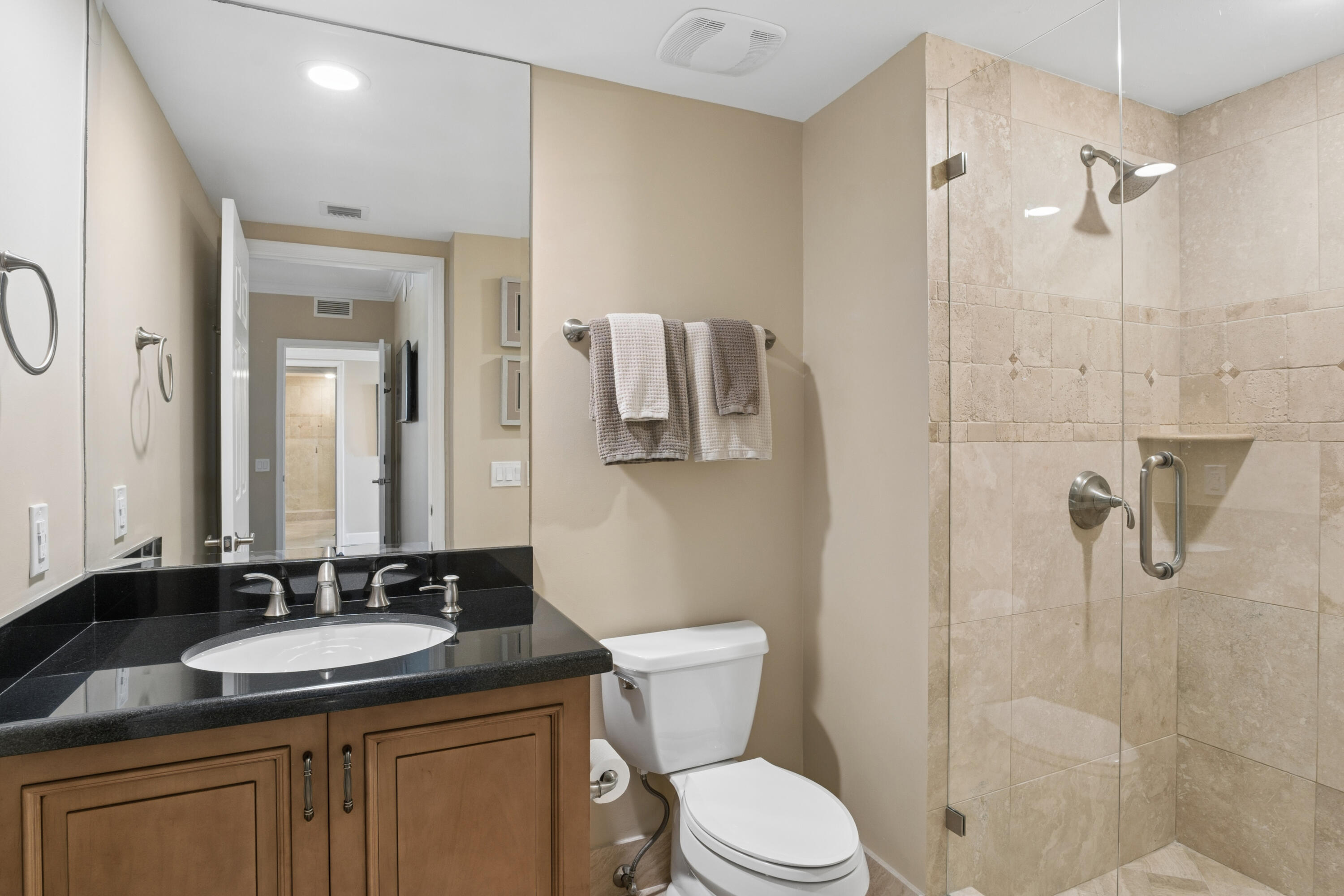 2640 Lake Shr #1811 Riviera Beach, FL 33404