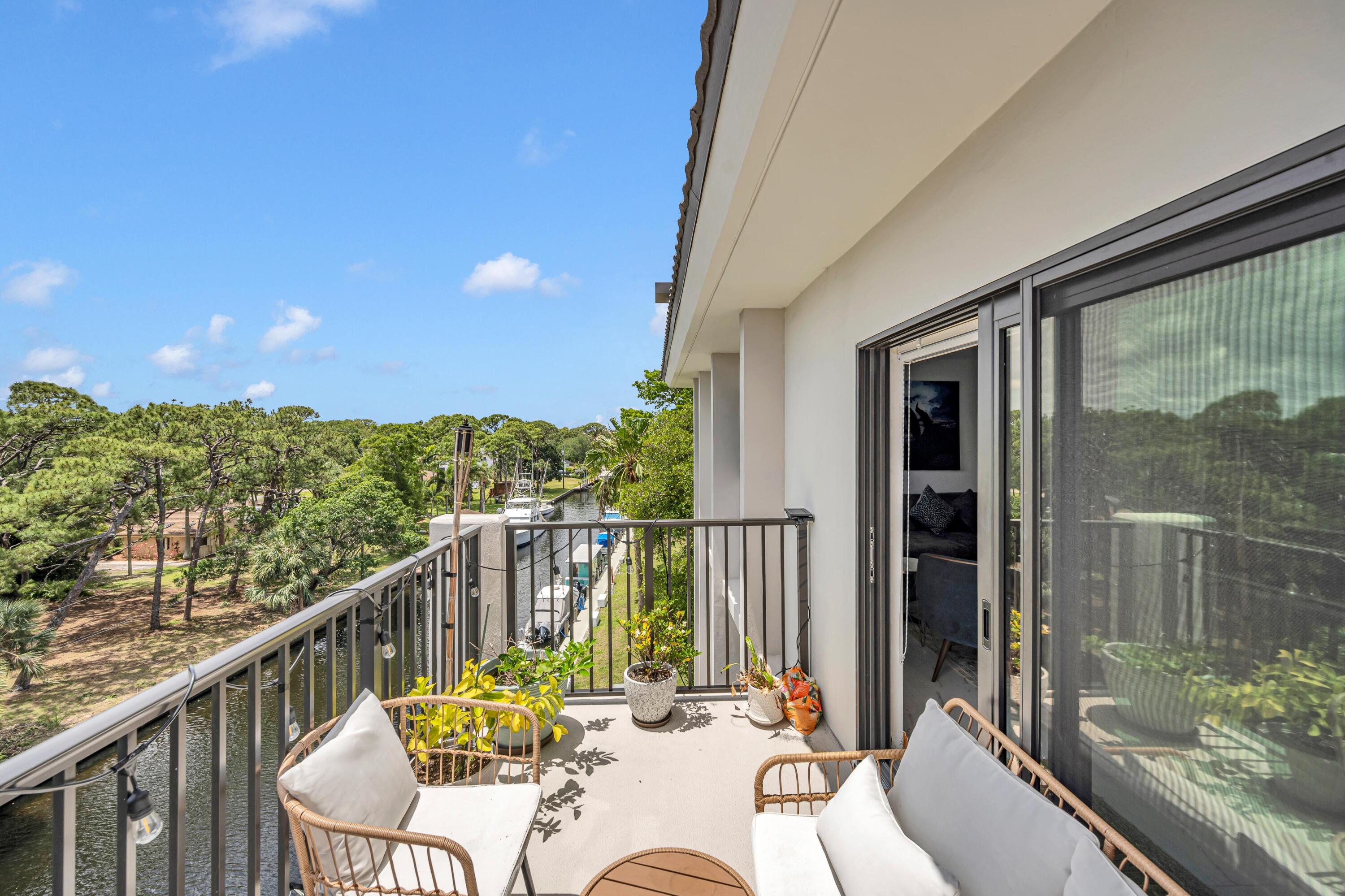 1000 River Reach #505