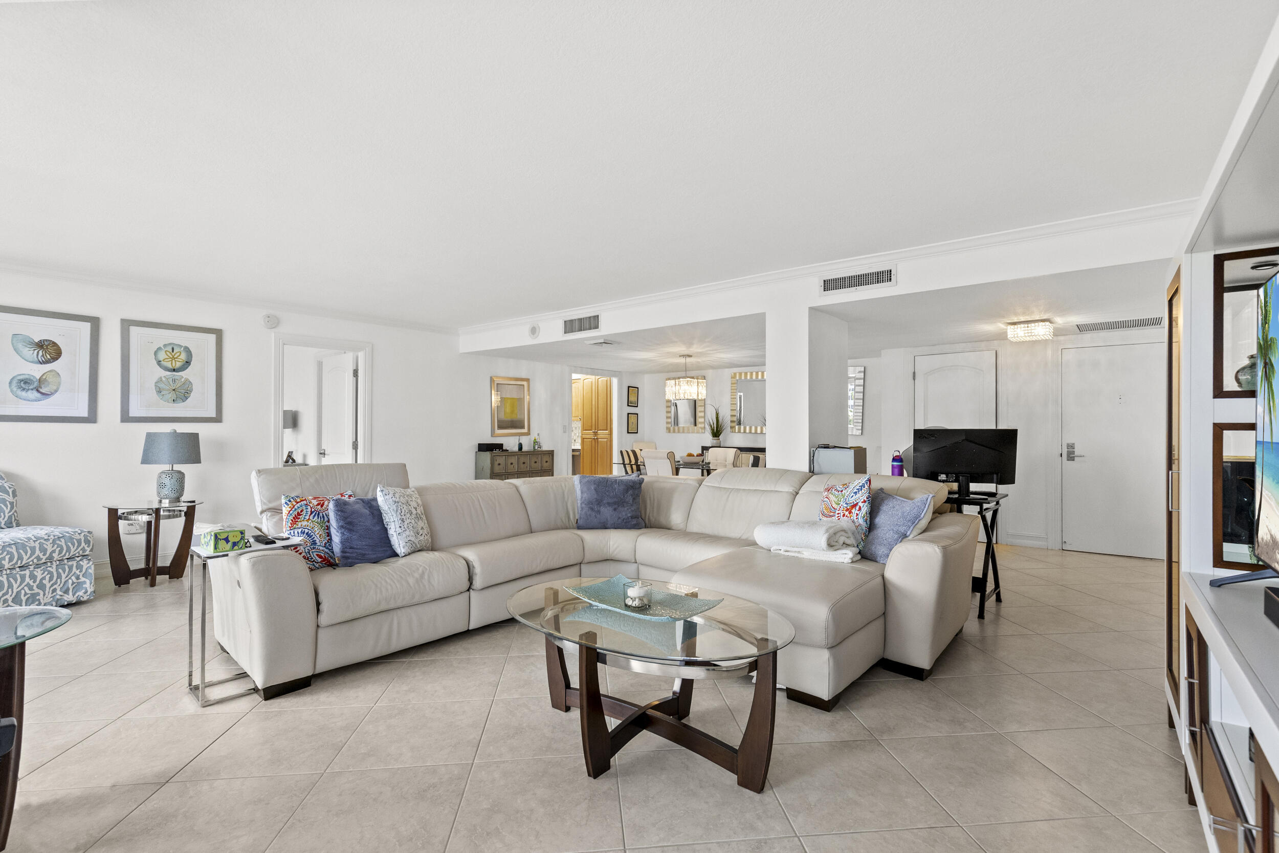 4200 N Ocean #1-204 Riviera Beach, FL 33404