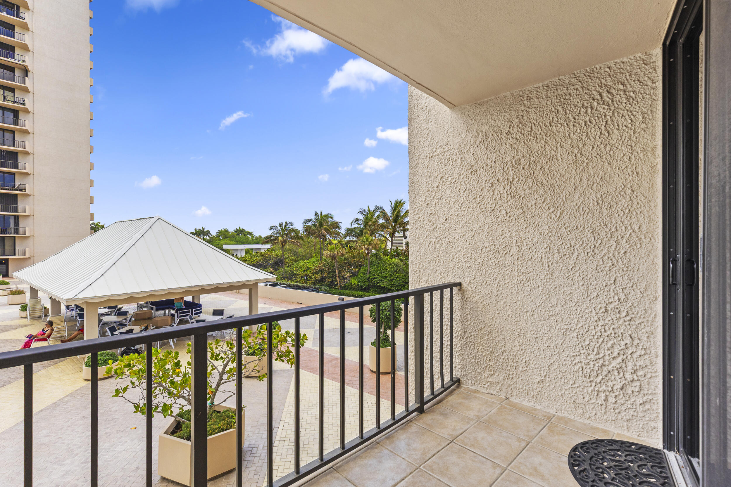 4200 N Ocean #1-204 Riviera Beach, FL 33404