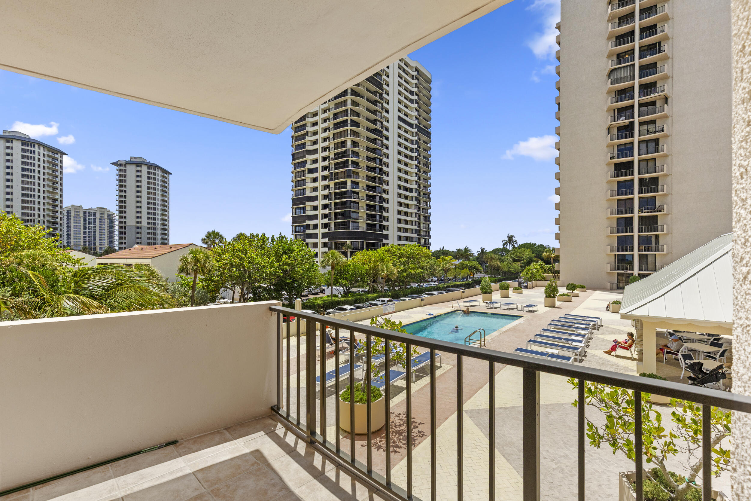 4200 N Ocean #1-204 Riviera Beach, FL 33404