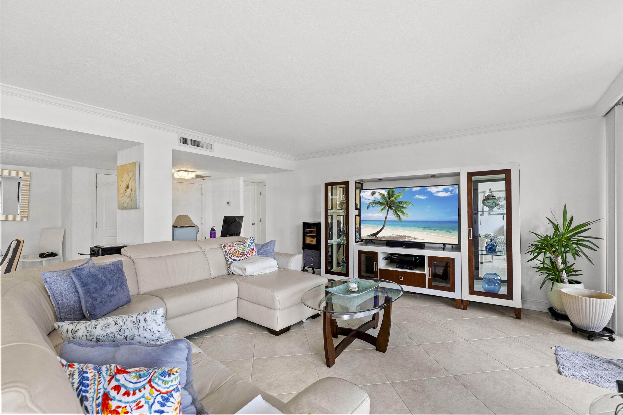 4200 N Ocean #1-204 Riviera Beach, FL 33404