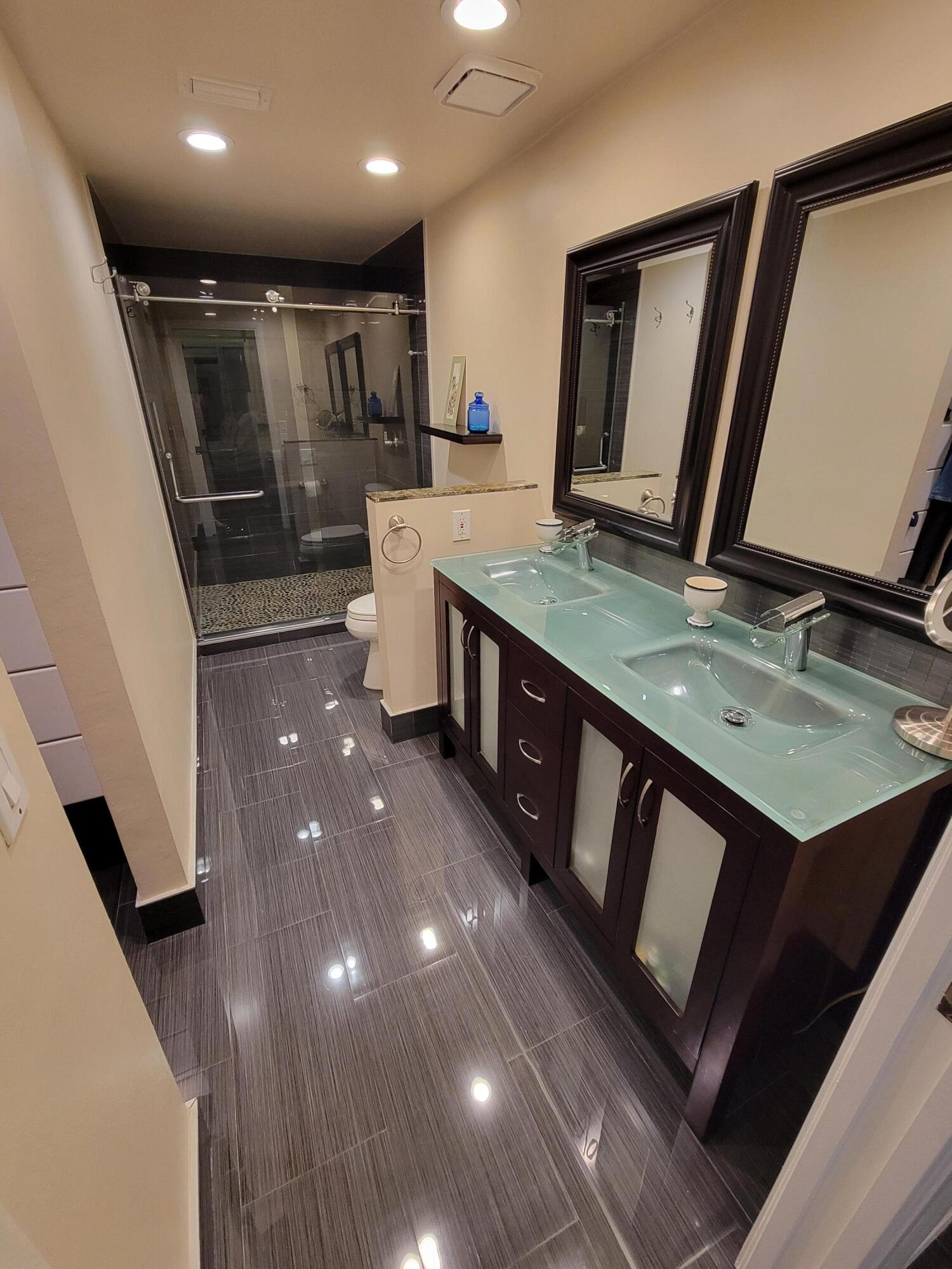 6671 SW 70th #20 Miami, FL 33143