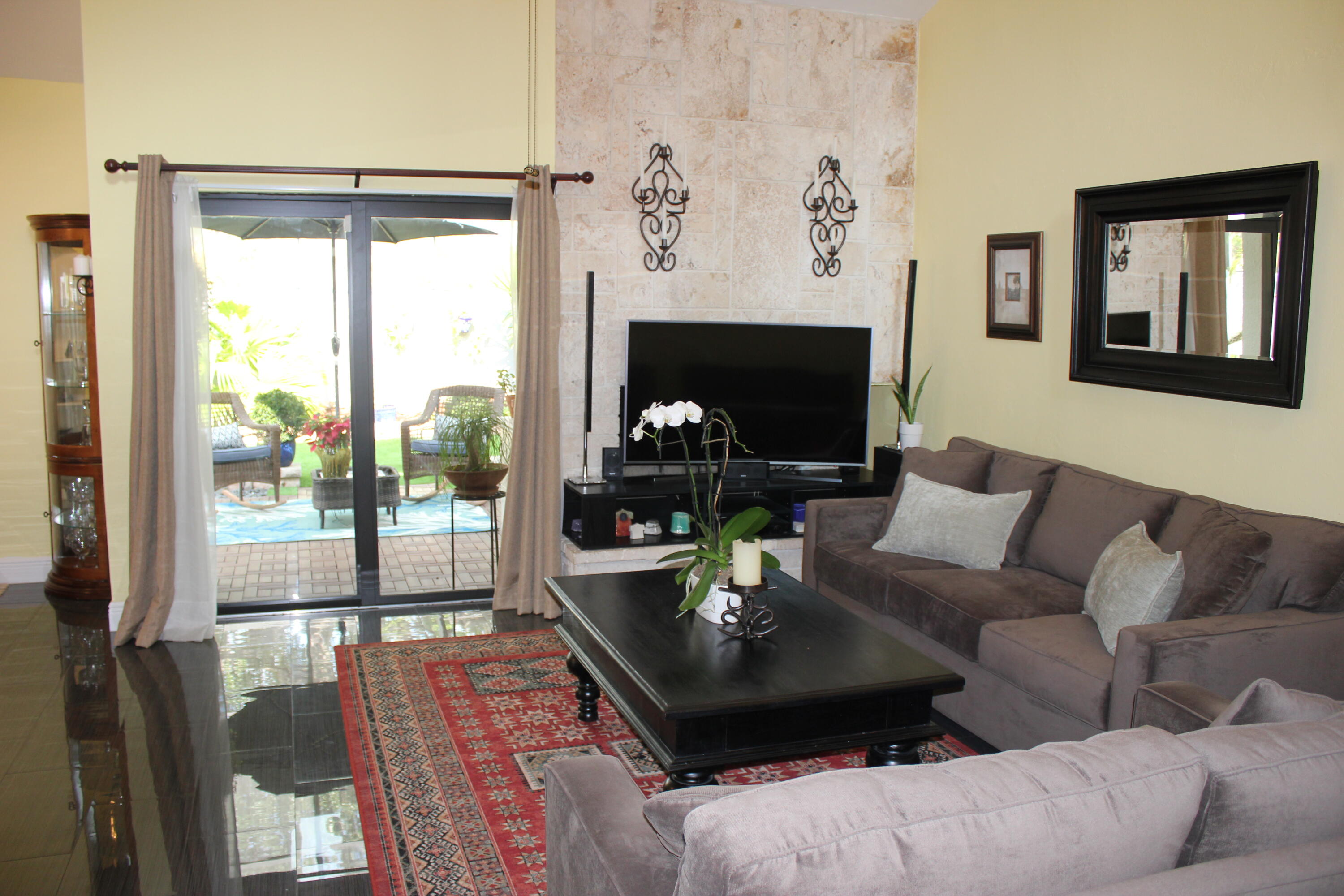 6671 SW 70th #20 Miami, FL 33143