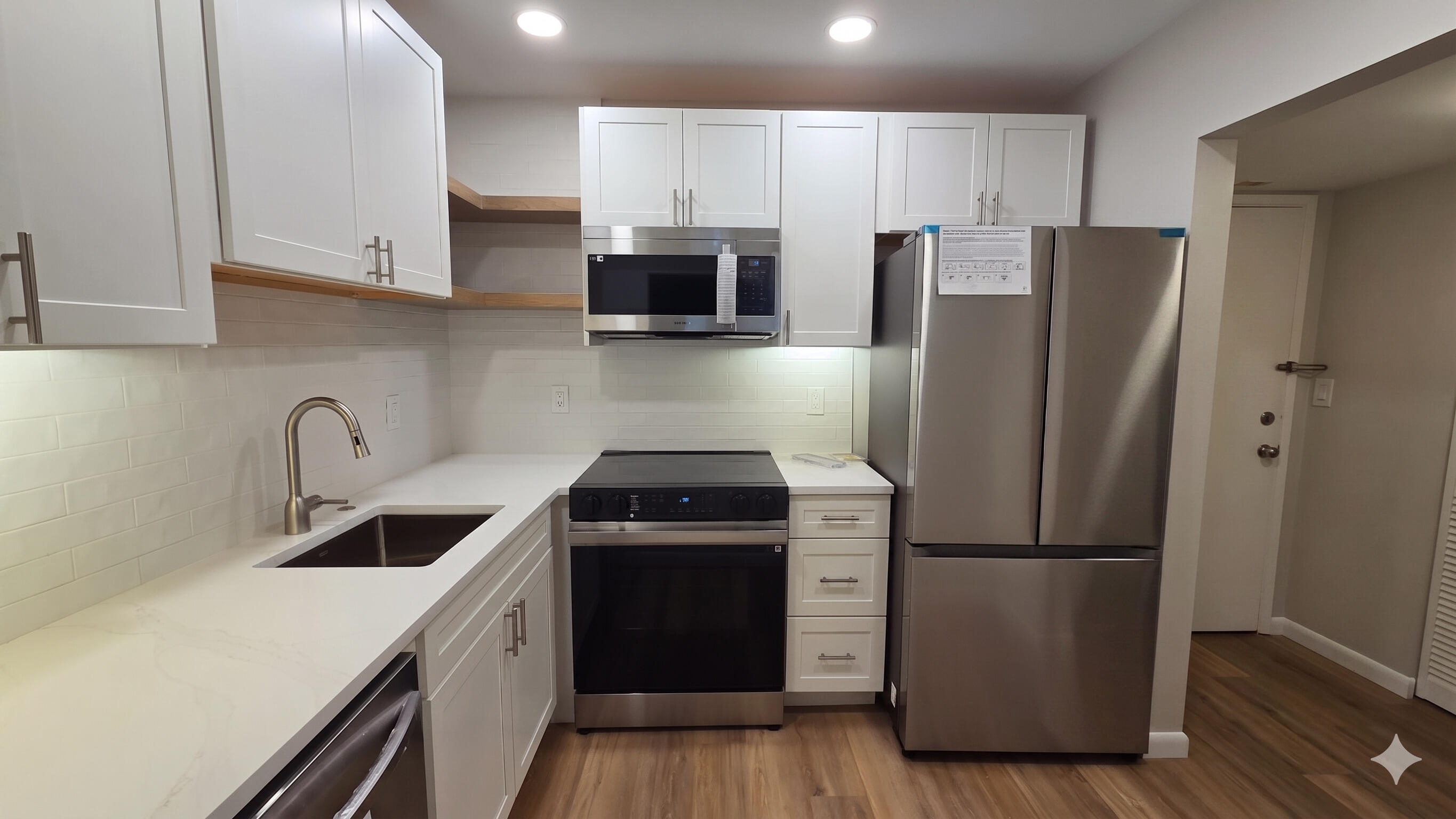 257 S Cypress Rd #408