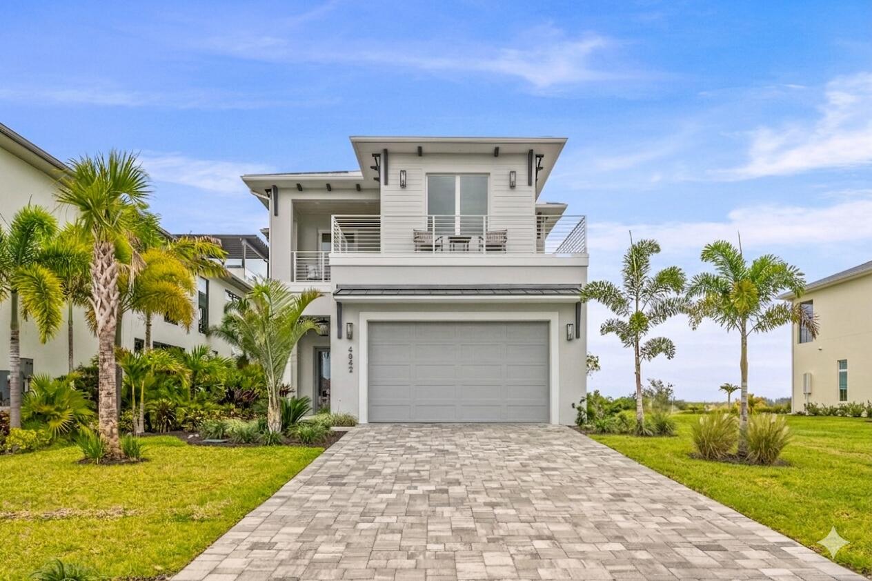 4842 S Harbor
