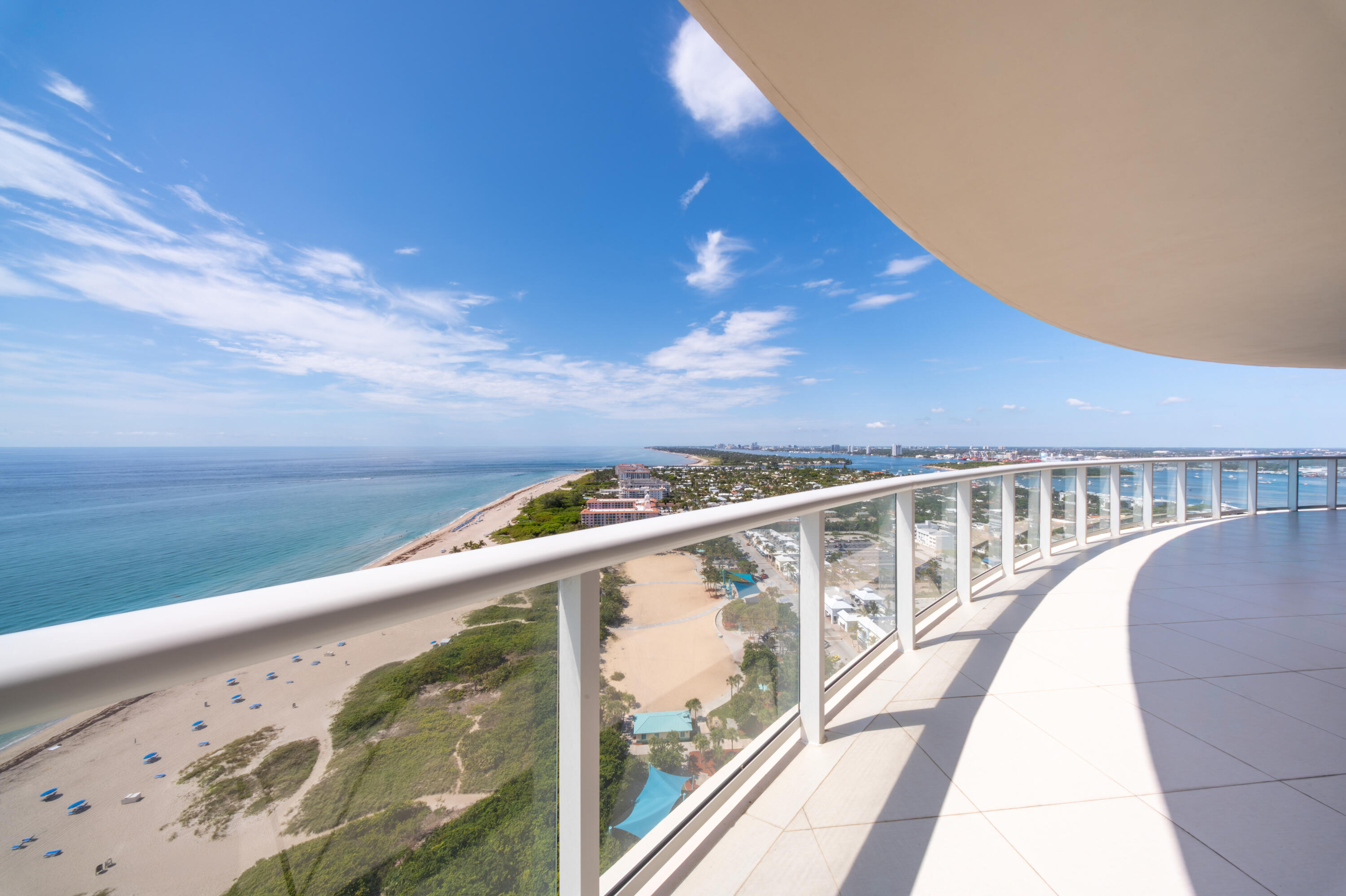 2700 N Ocean #2503a Riviera Beach, FL 33404