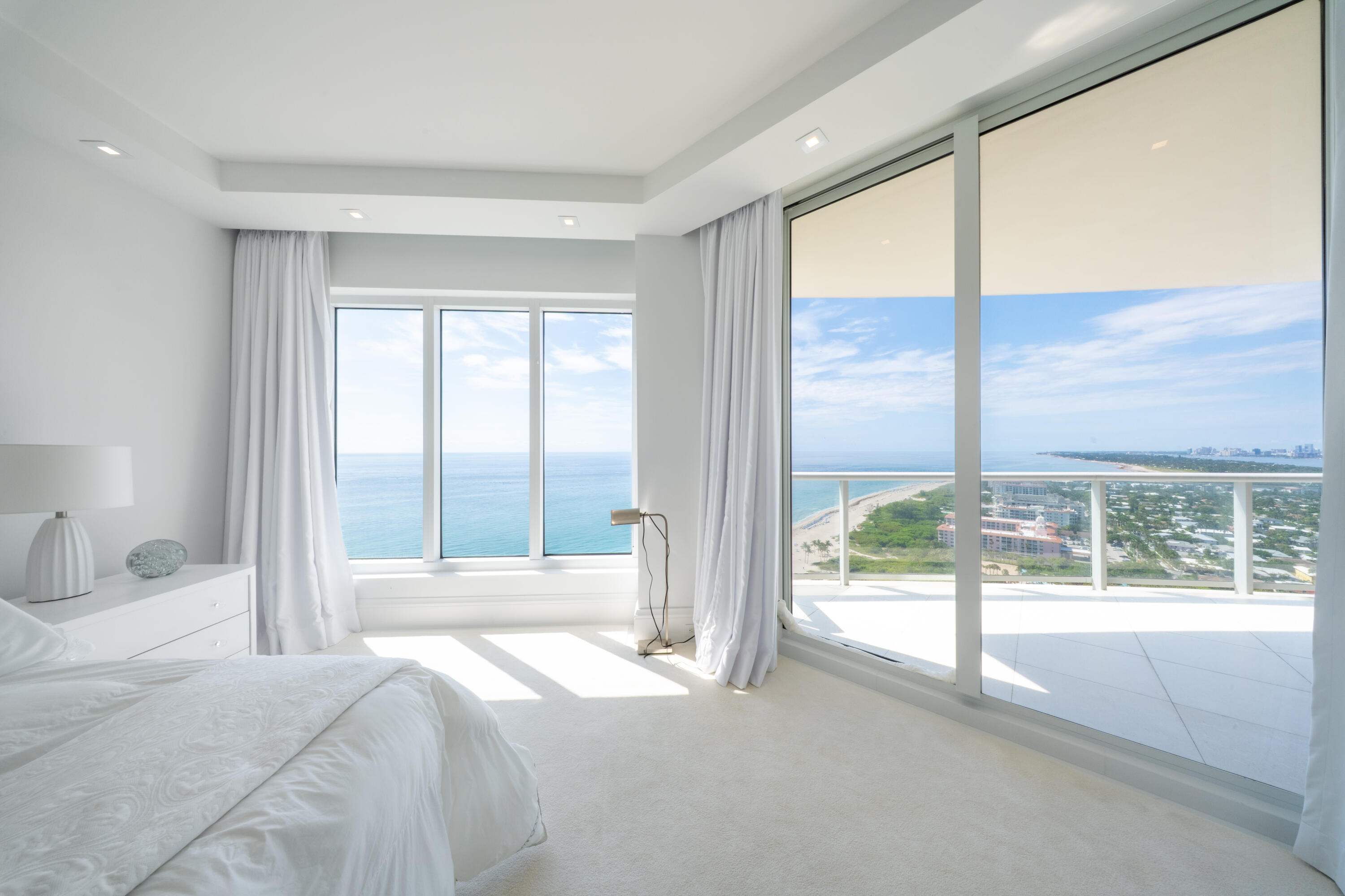 2700 N Ocean #2503a Riviera Beach, FL 33404
