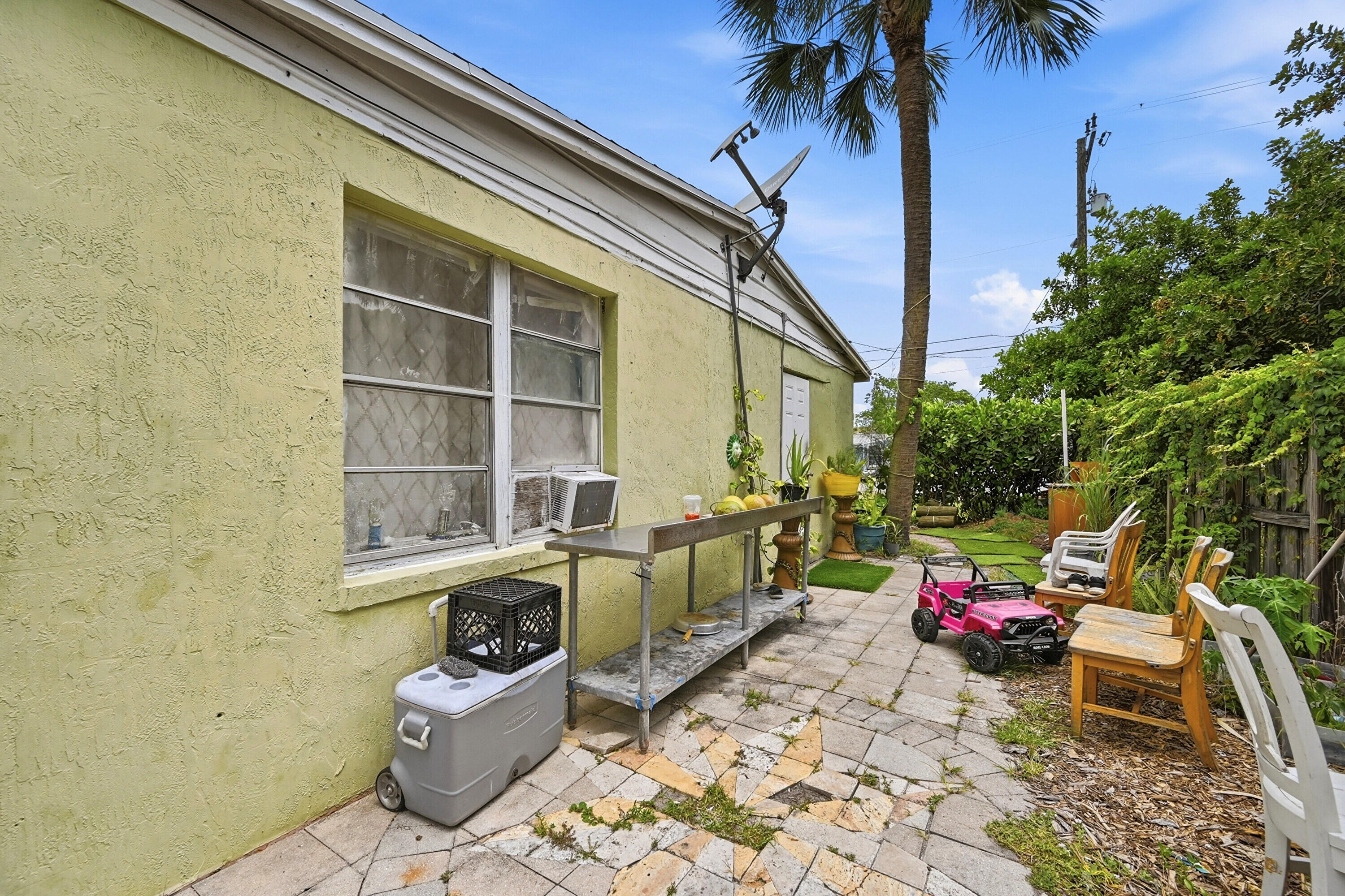 700 SW 8th Pompano Beach, FL 33060
