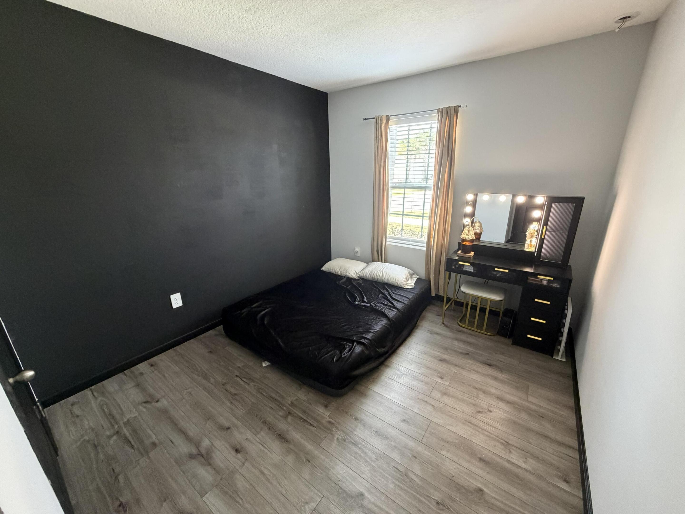 845 Persimmon Fort Pierce, FL 34981