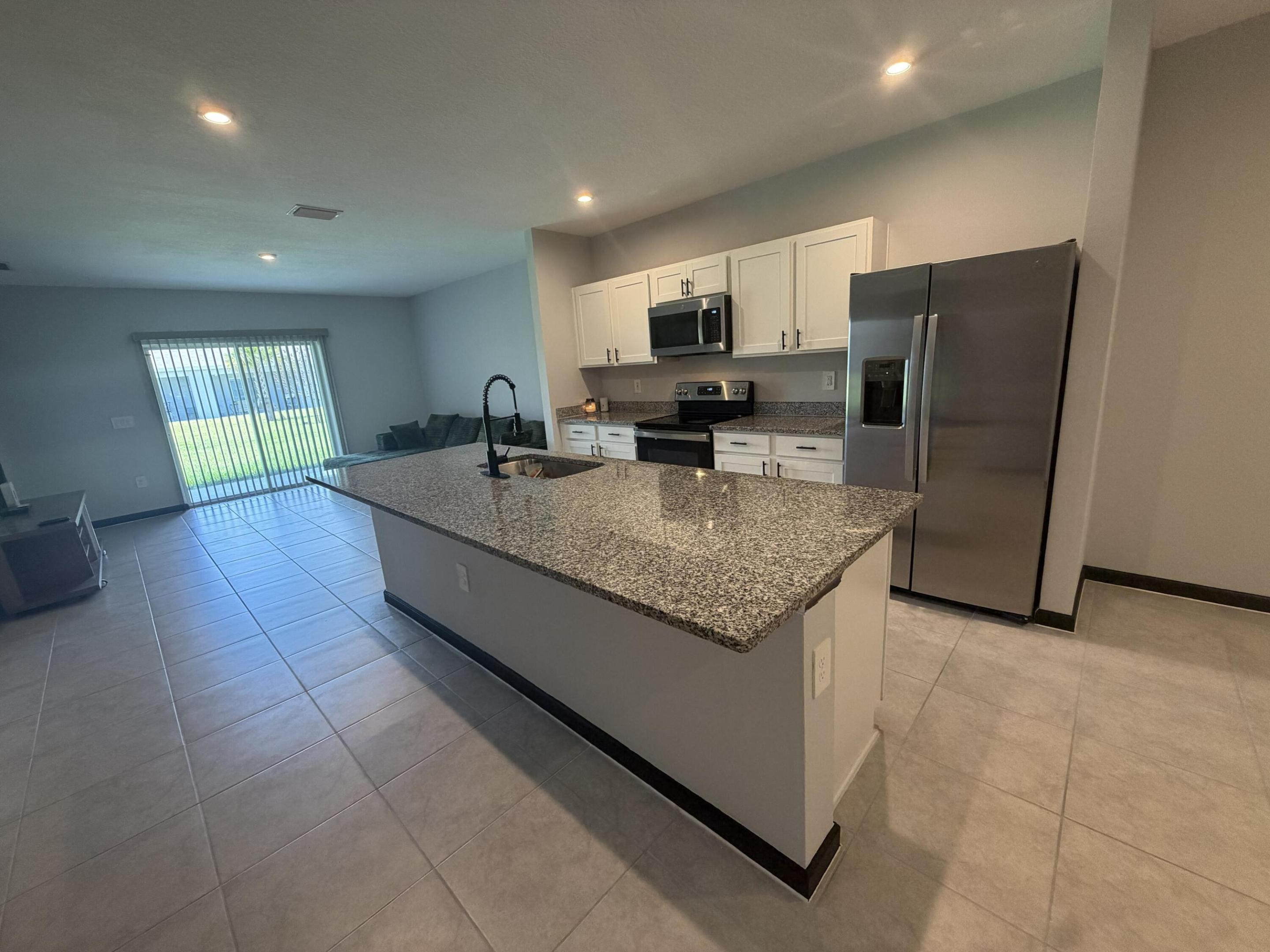 845 Persimmon Fort Pierce, FL 34981