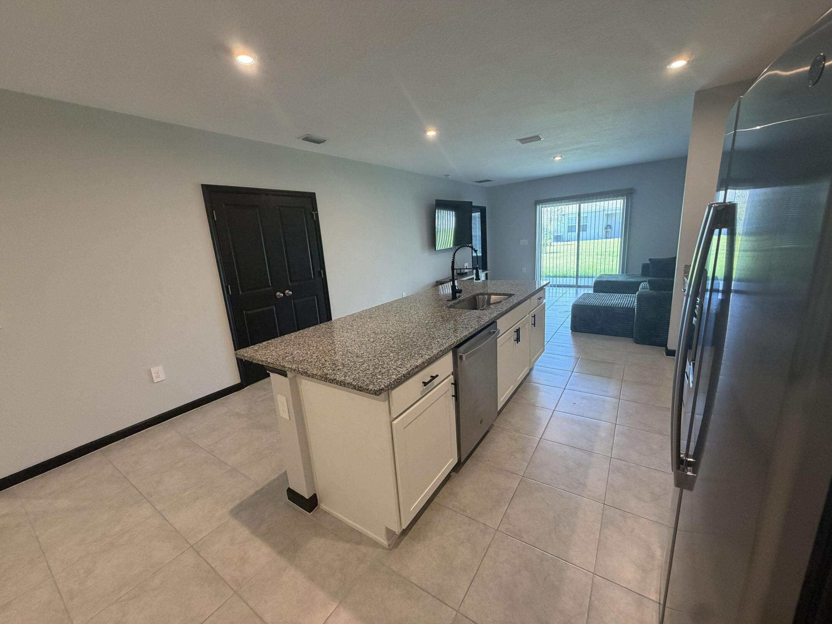 845 Persimmon Fort Pierce, FL 34981