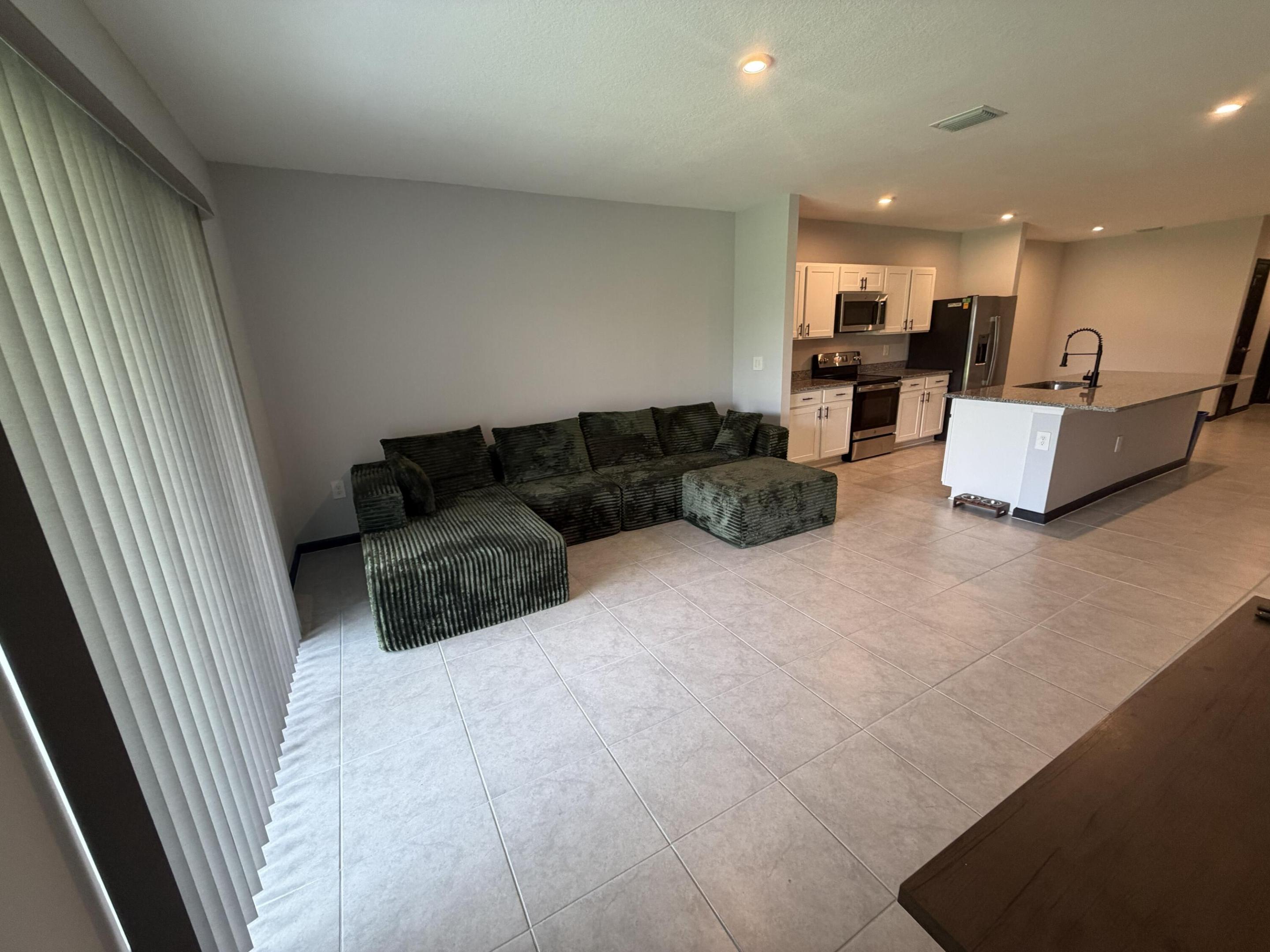 845 Persimmon Fort Pierce, FL 34981