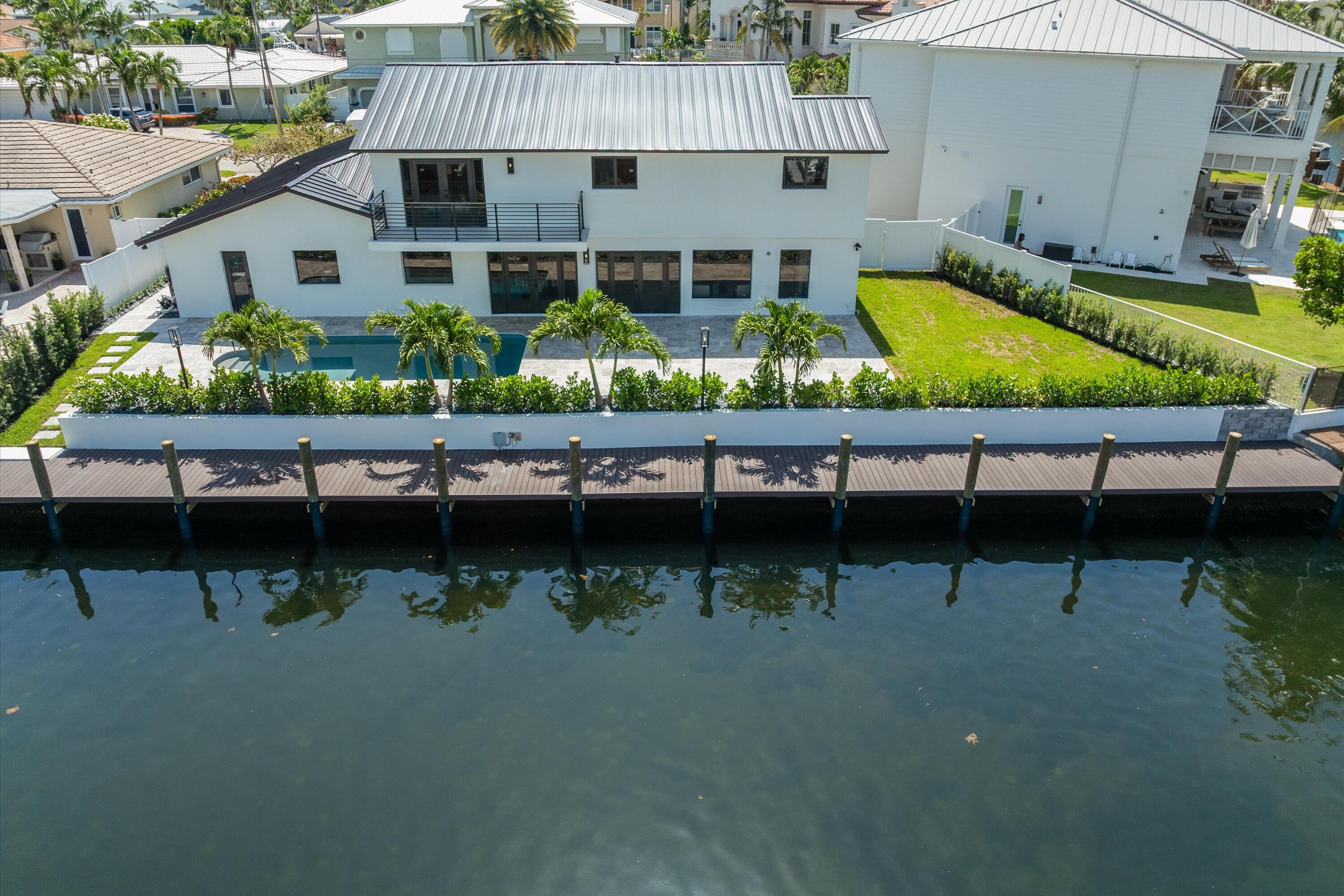 3711 NE 27th Lighthouse Point, FL 33064
