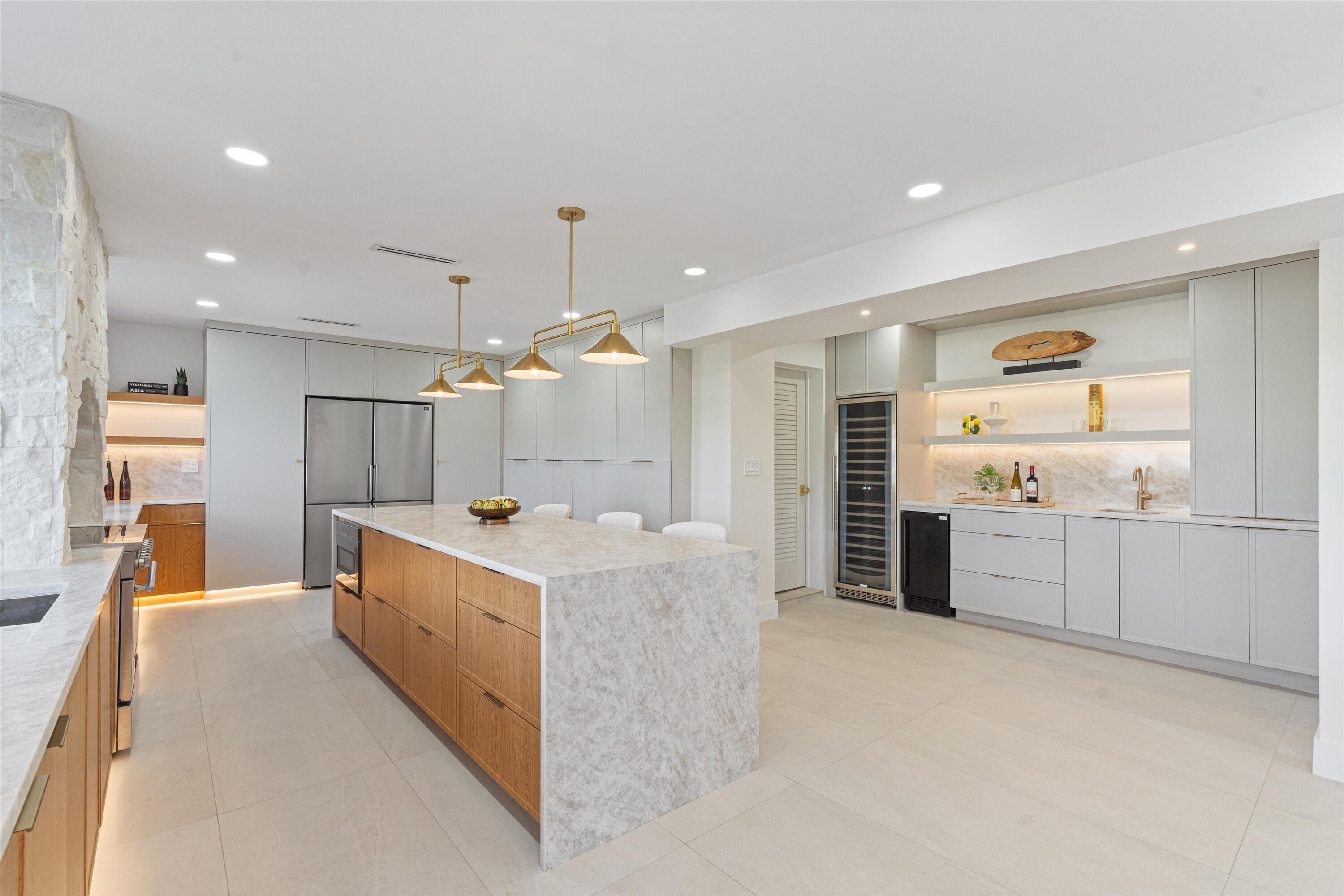 3711 NE 27th Lighthouse Point, FL 33064