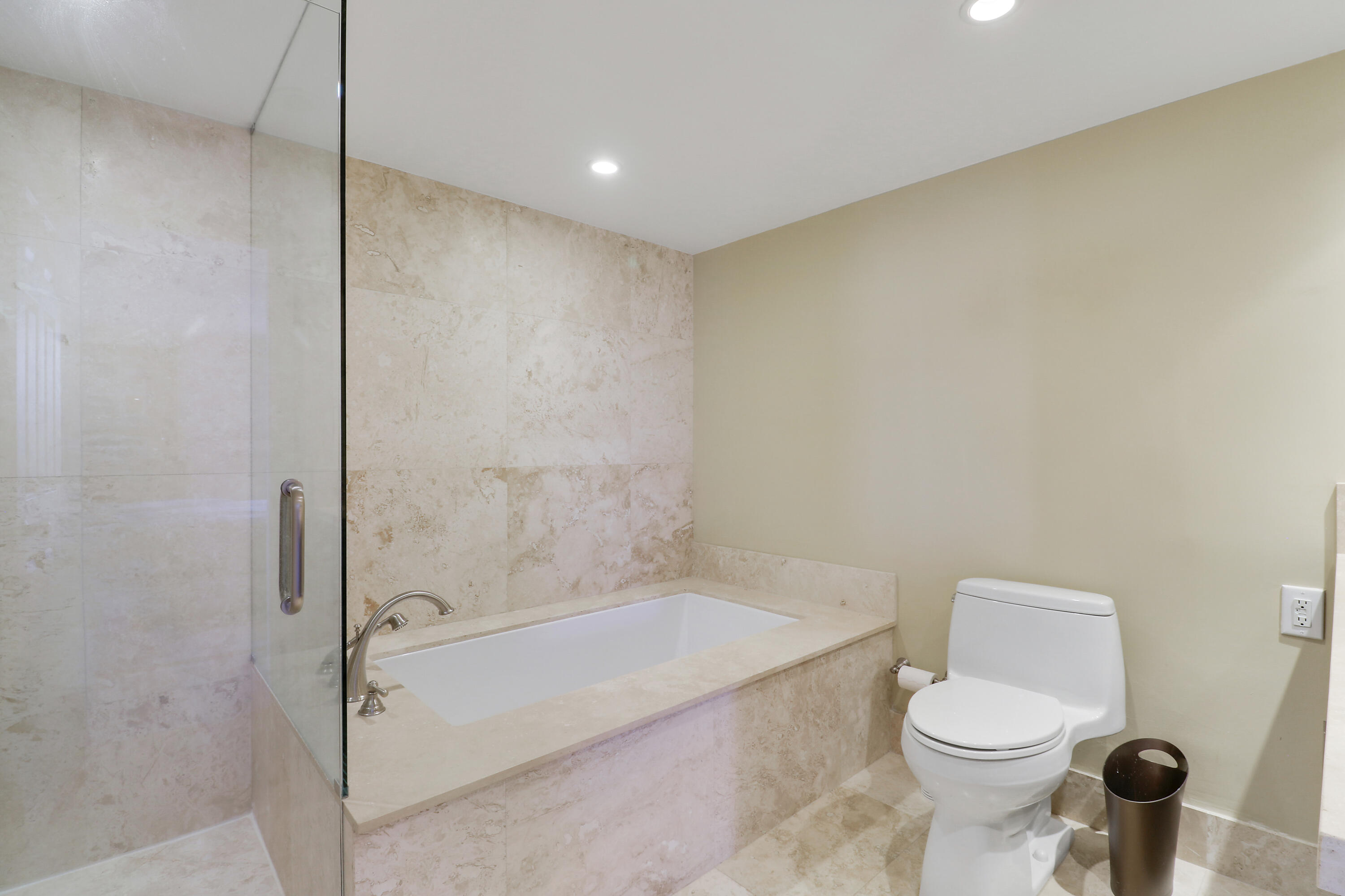 5510 N Ocean #4C Singer Island, FL 33404