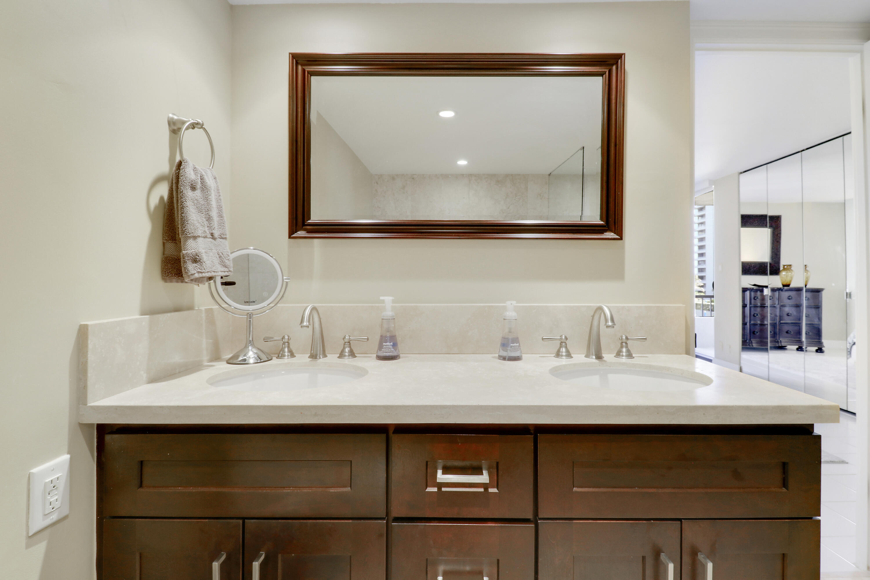 5510 N Ocean #4C Singer Island, FL 33404