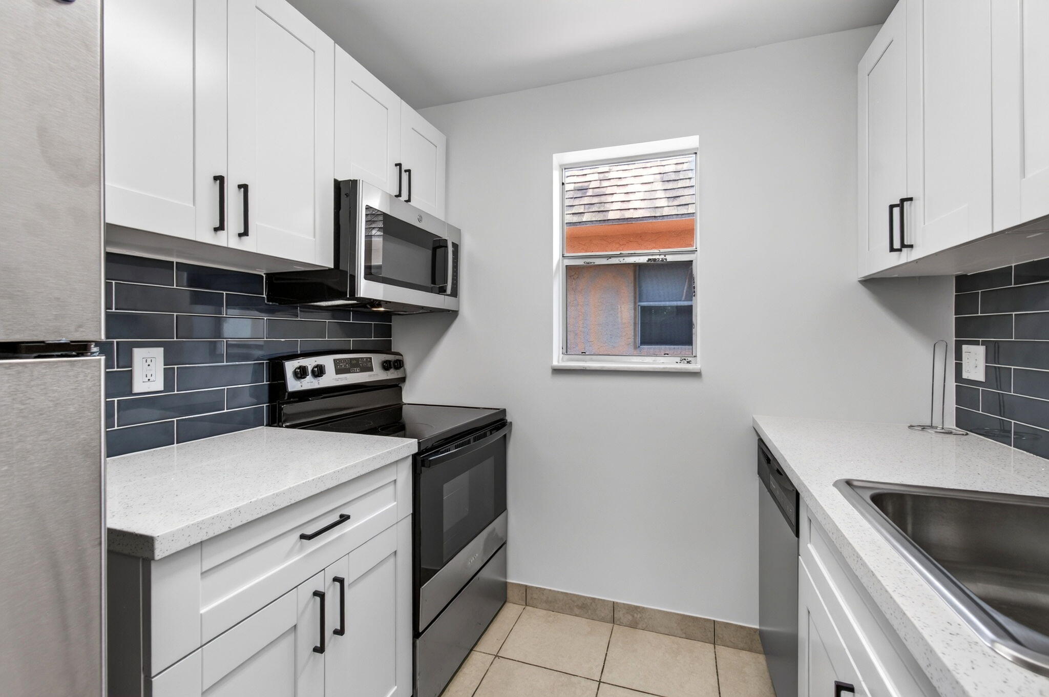 450 SW 2nd Ave #205