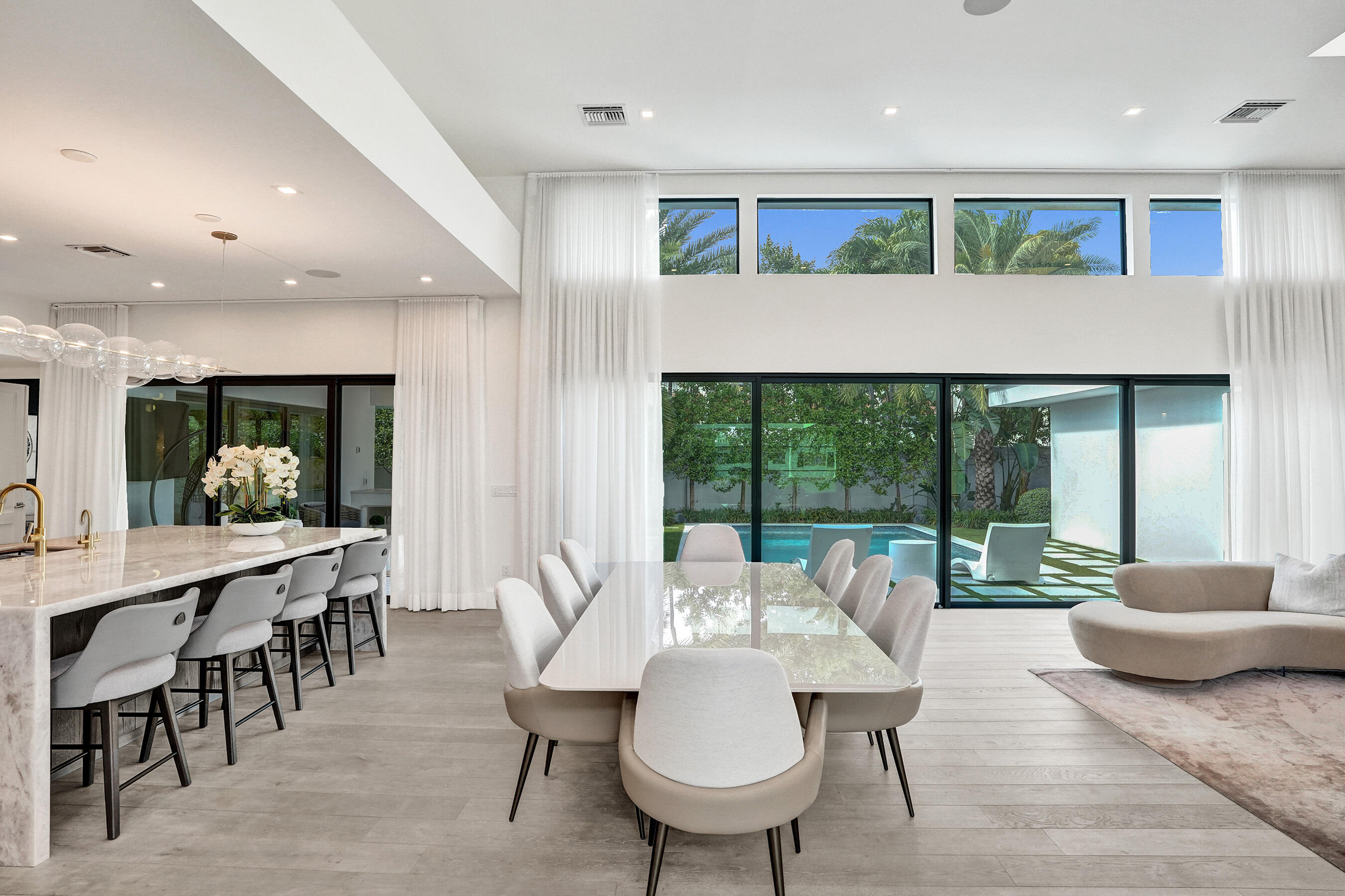 7 Tahoe Ln Sea Ranch Lakes, FL 33308