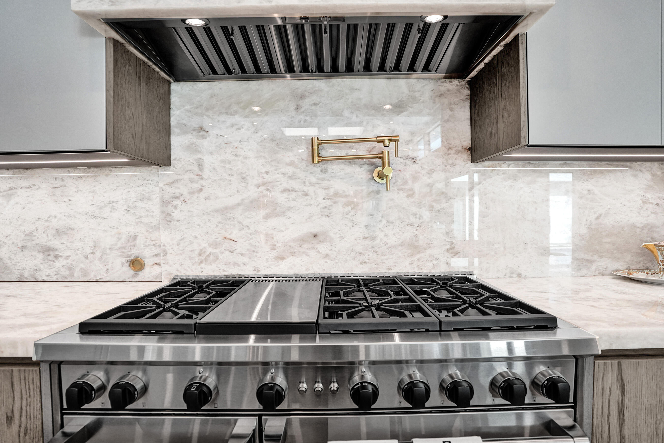 7 Tahoe Ln Sea Ranch Lakes, FL 33308