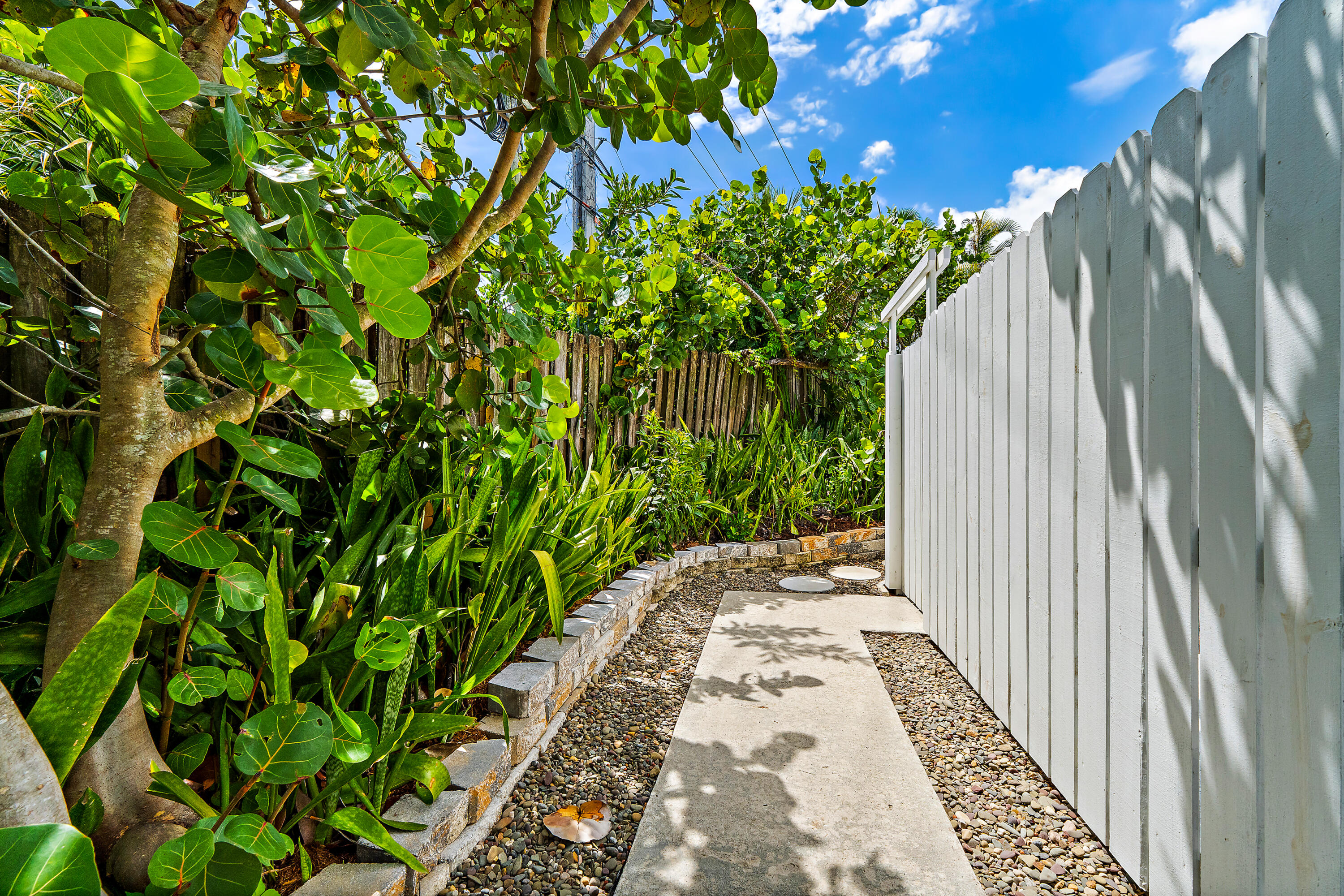141 E Riverside Dr #6A Jupiter, FL 33469