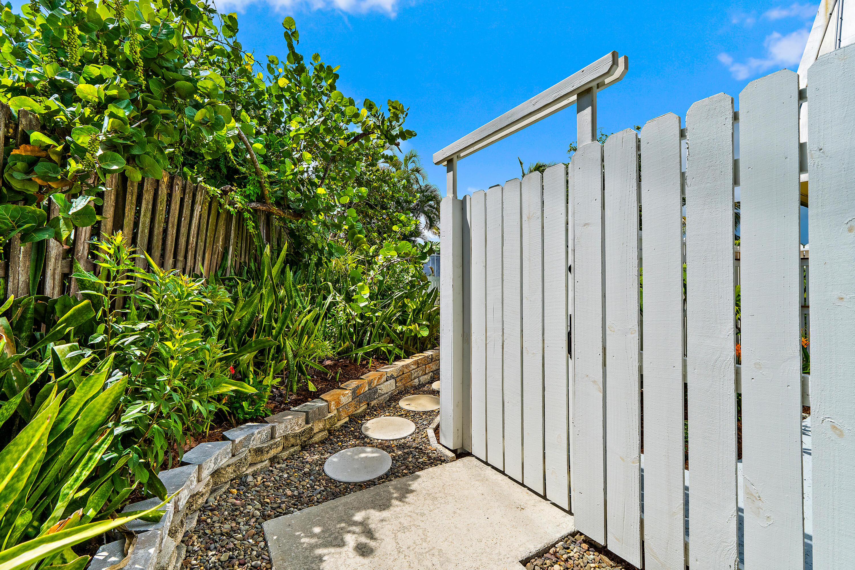 141 E Riverside Dr #6A Jupiter, FL 33469
