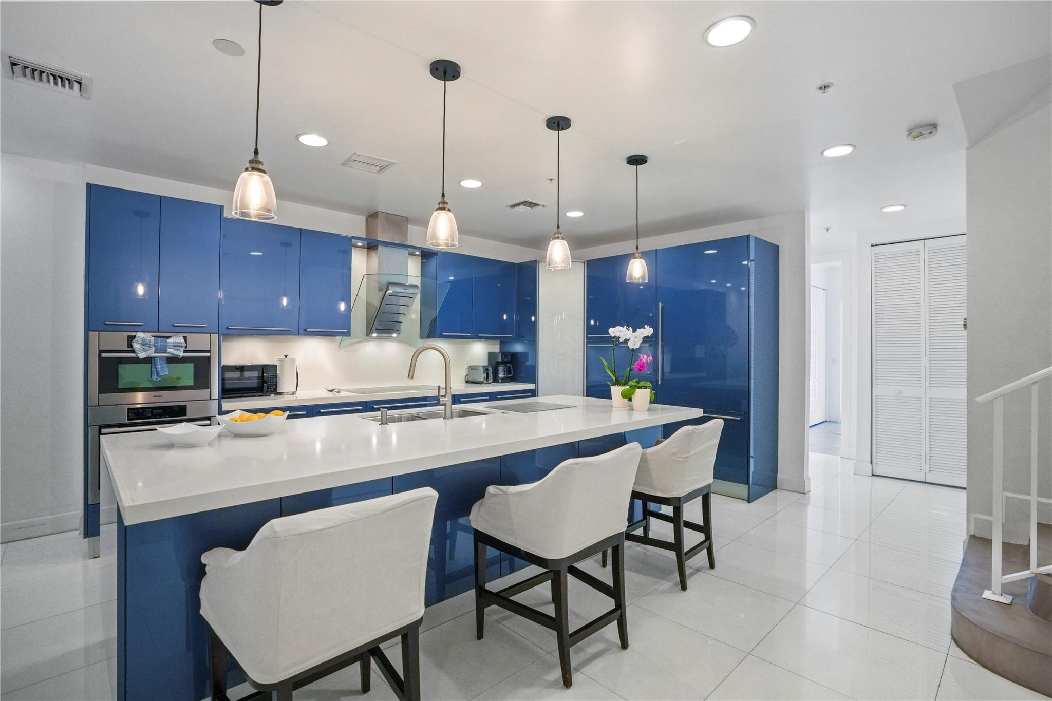 347 Oak St #B1 Hollywood, FL 33019