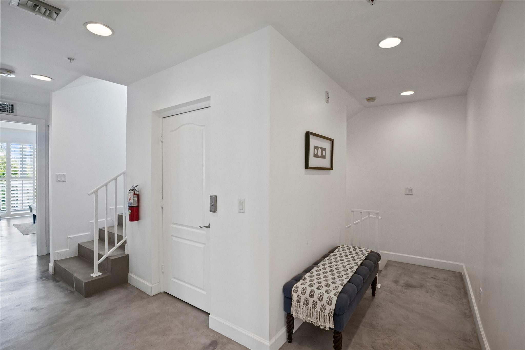 347 Oak St #B1 Hollywood, FL 33019
