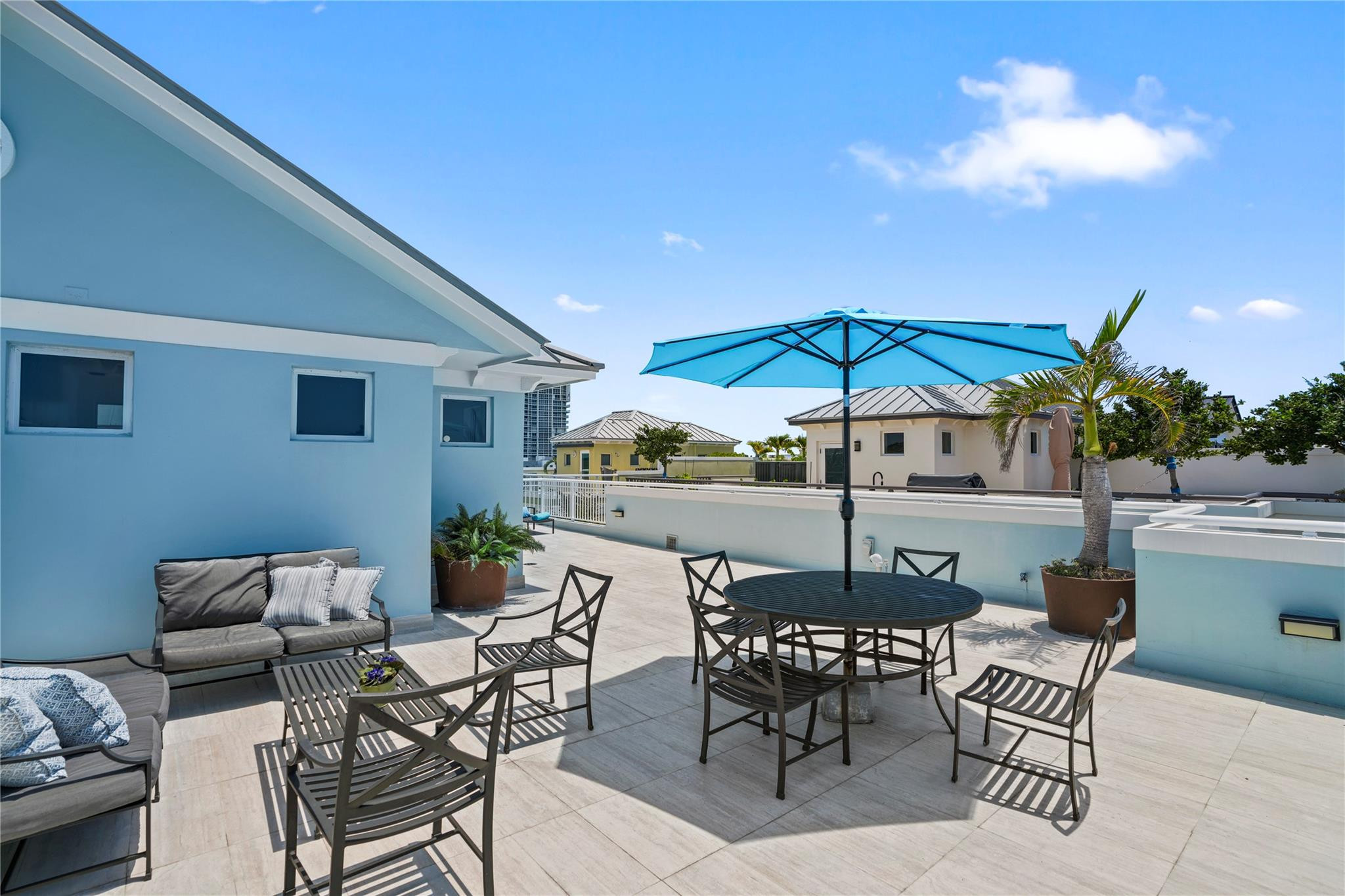 347 Oak St #B1 Hollywood, FL 33019