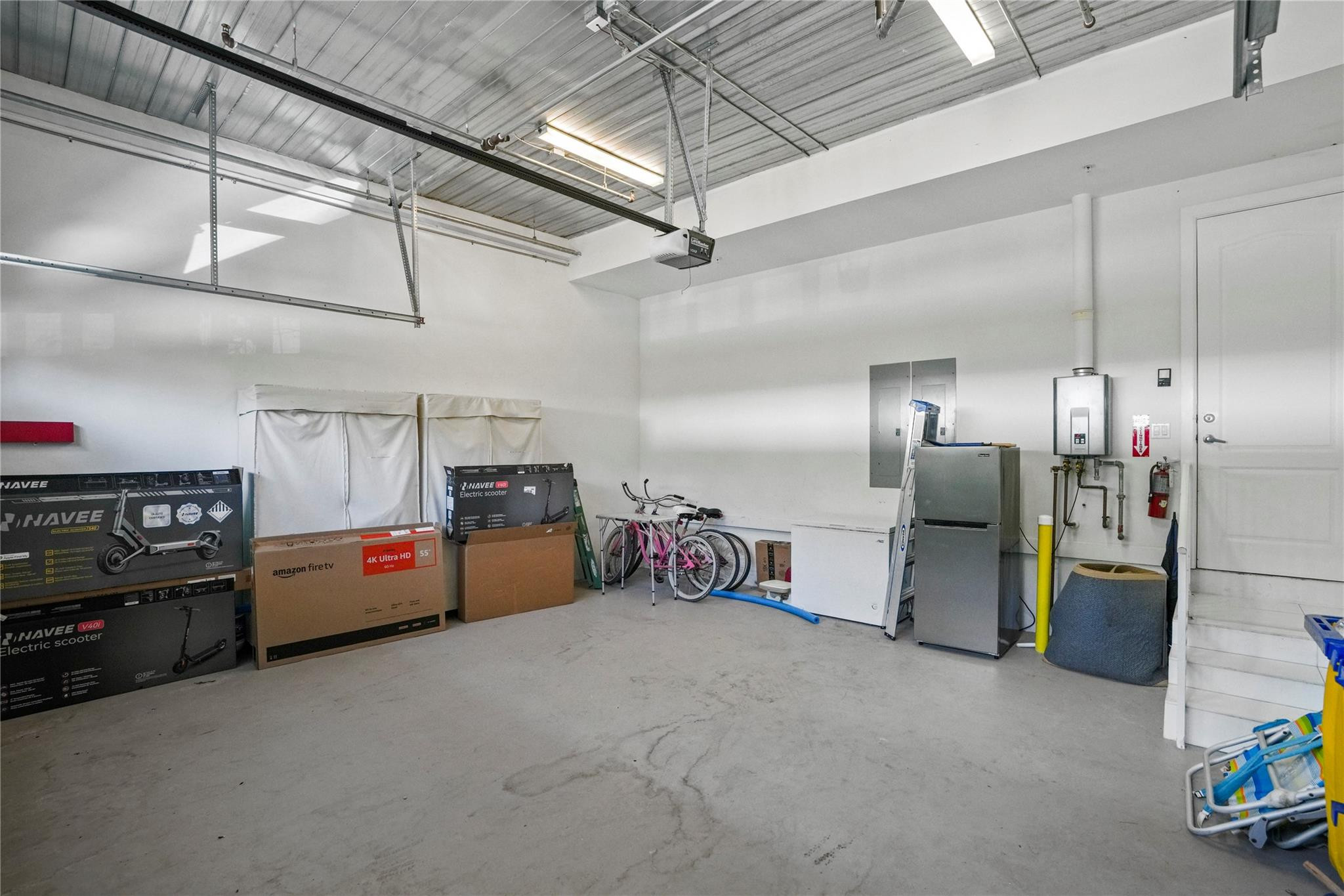 347 Oak St #B1 Hollywood, FL 33019