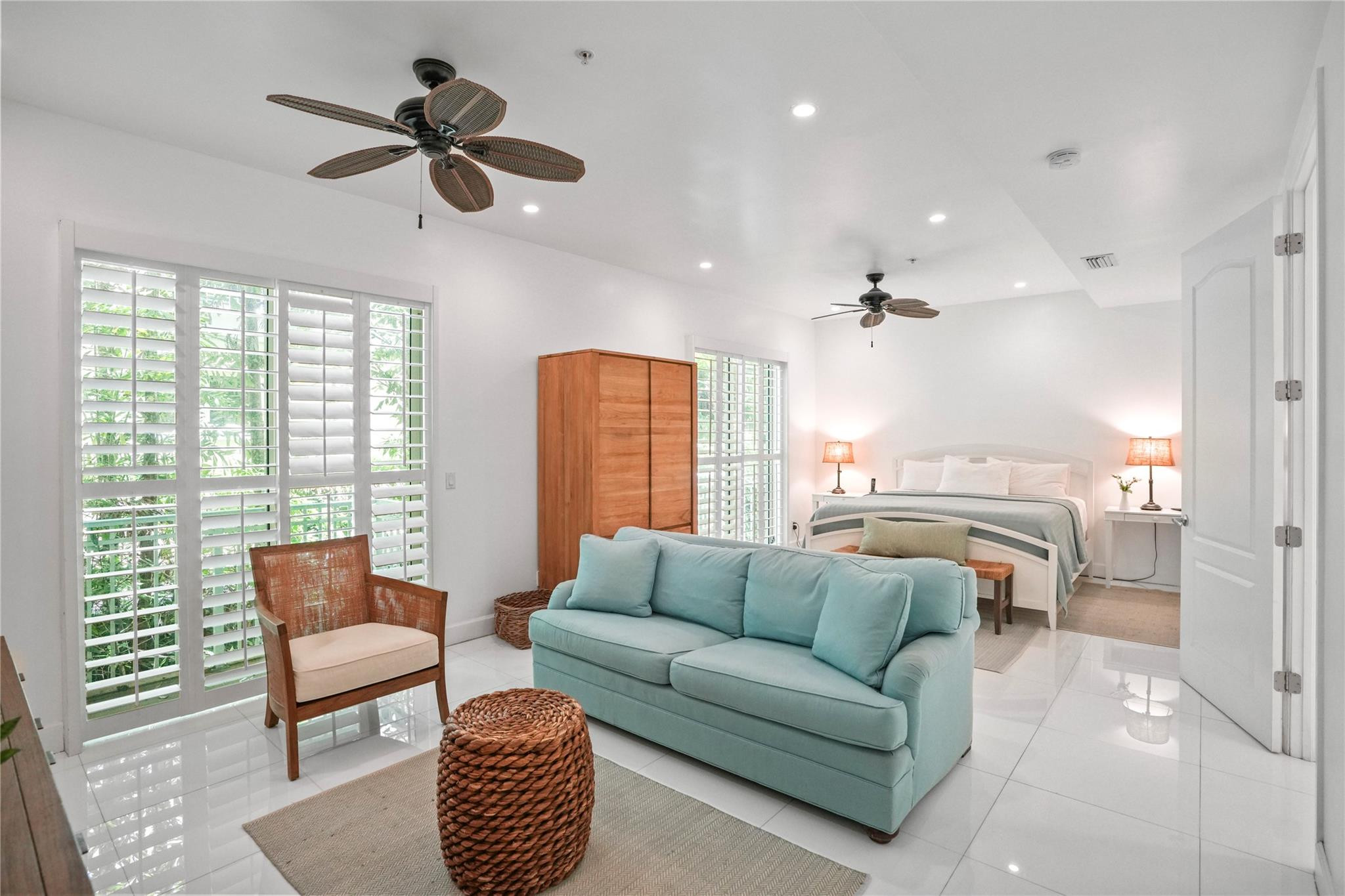 347 Oak St #B1 Hollywood, FL 33019