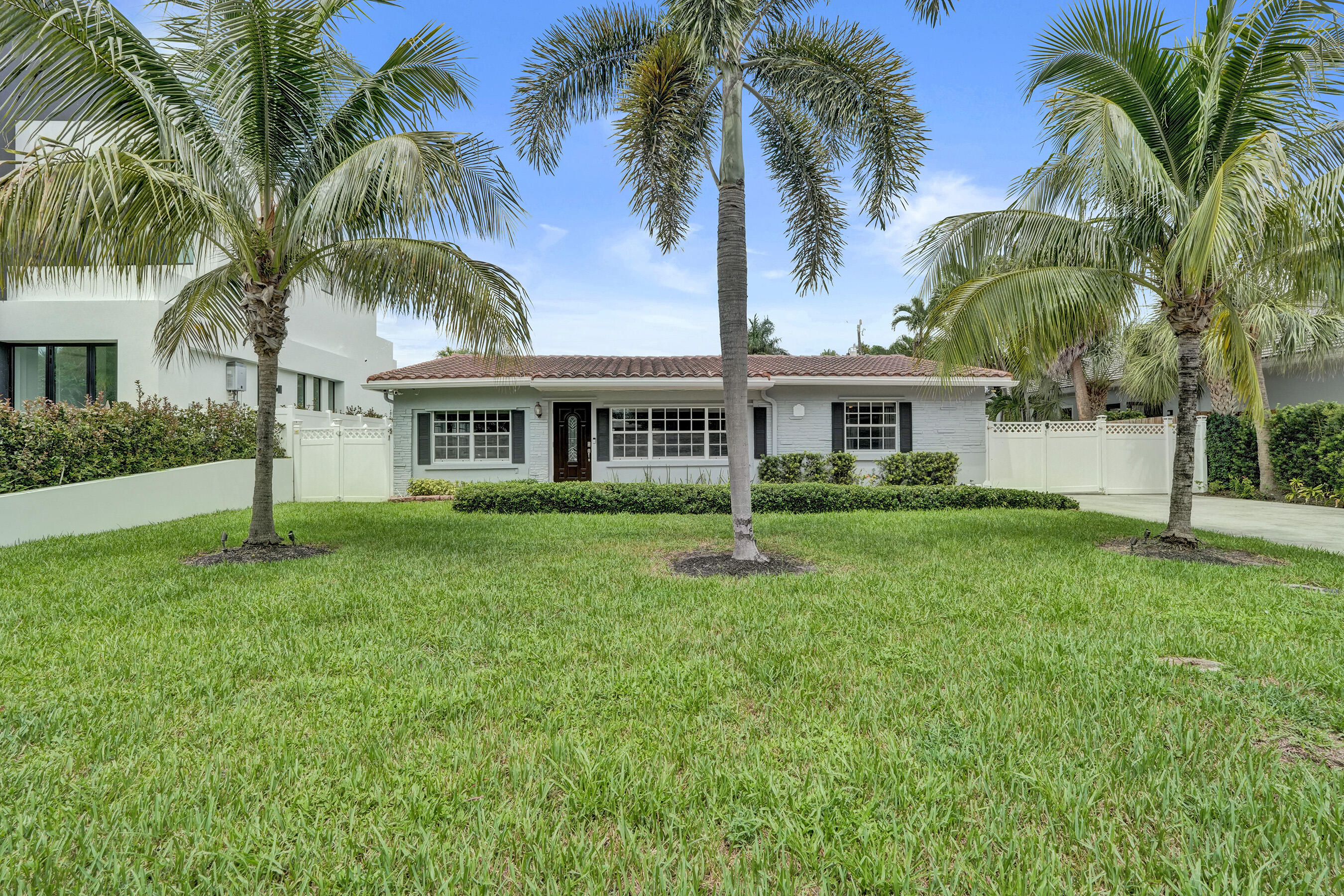 3207 Leigh Rd Pompano Beach, FL 33062